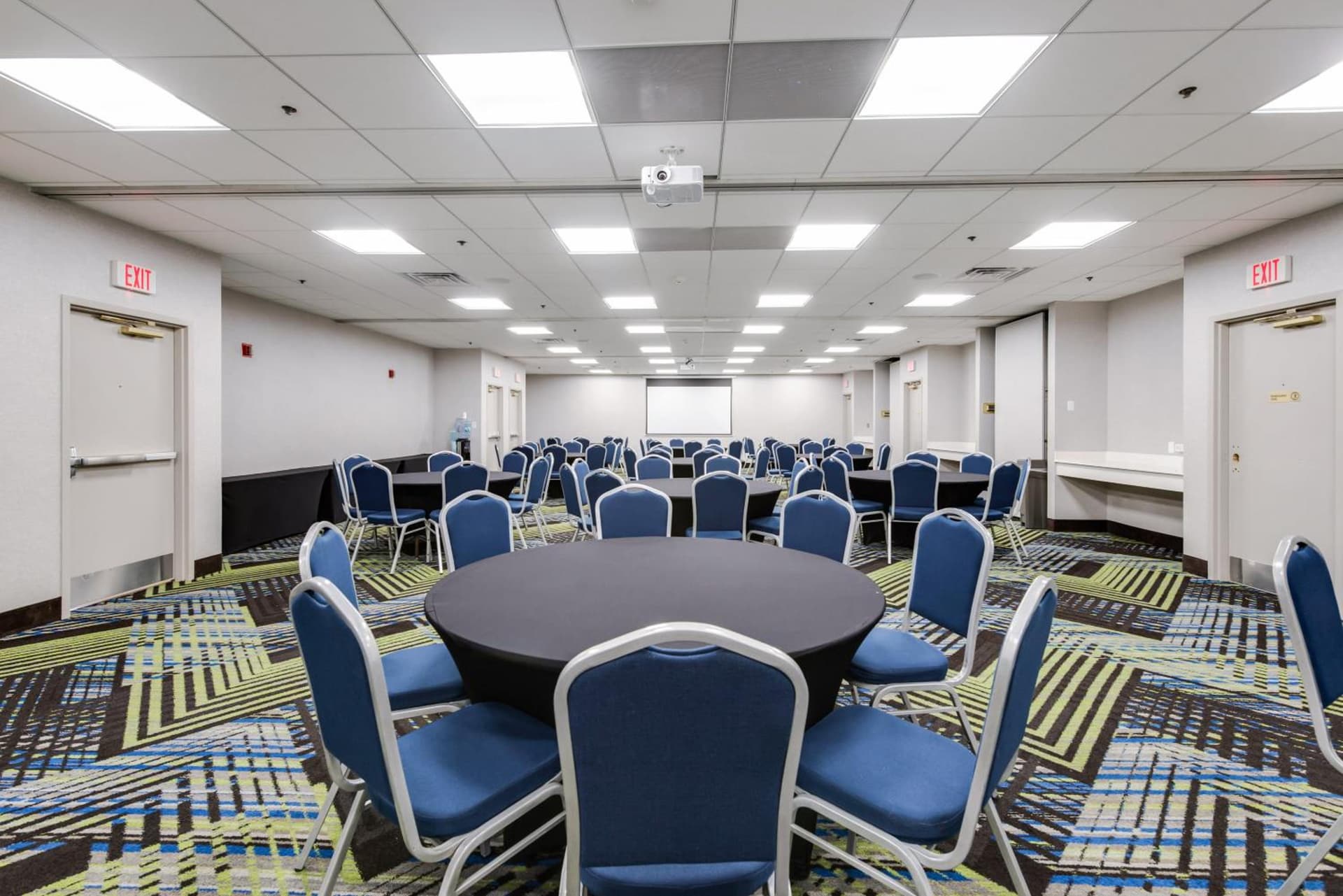 Holiday Inn Express Naperville by IHG gallery photo in Naperville, IL — image 45