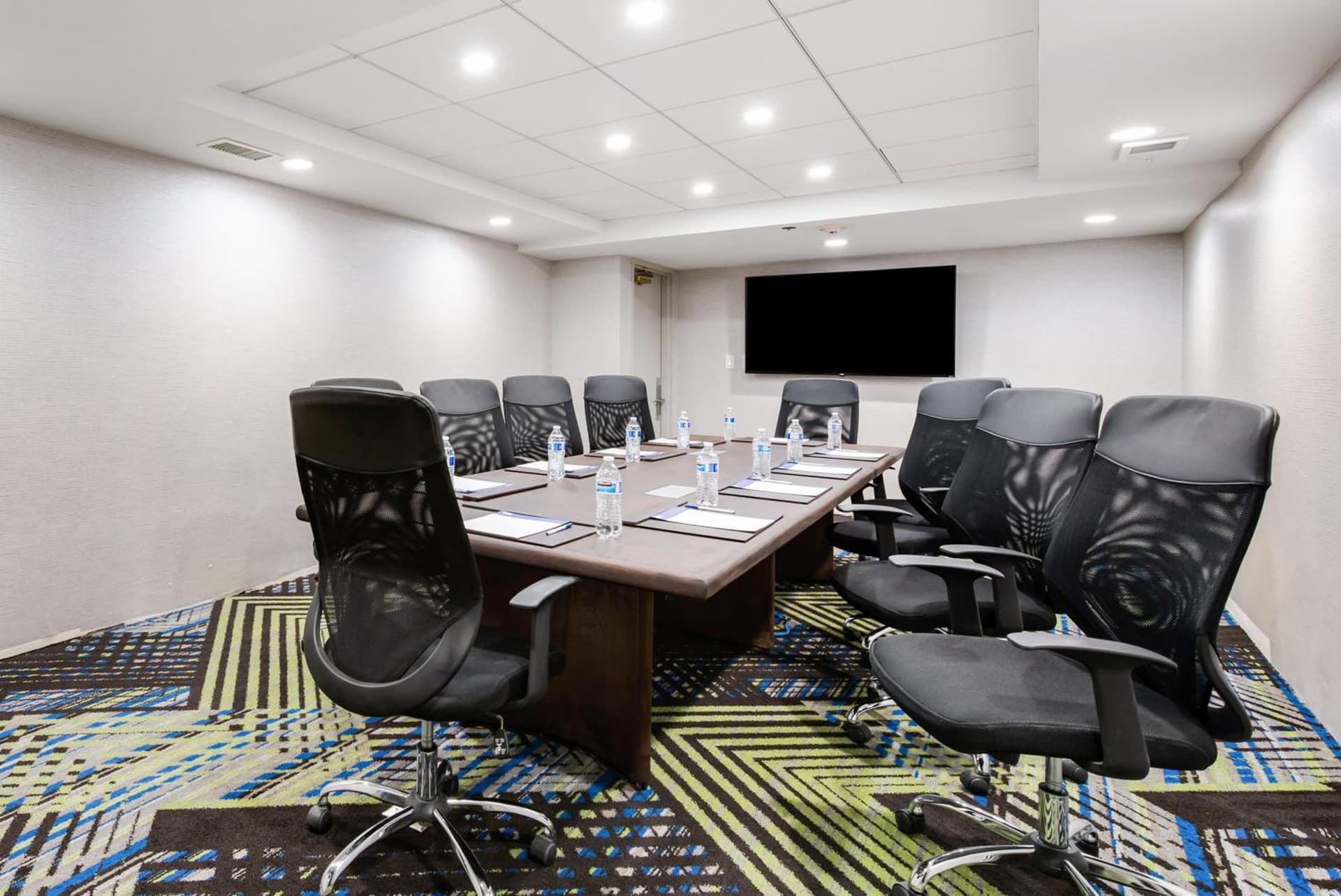 Holiday Inn Express Naperville by IHG gallery photo in Naperville, IL — image 12