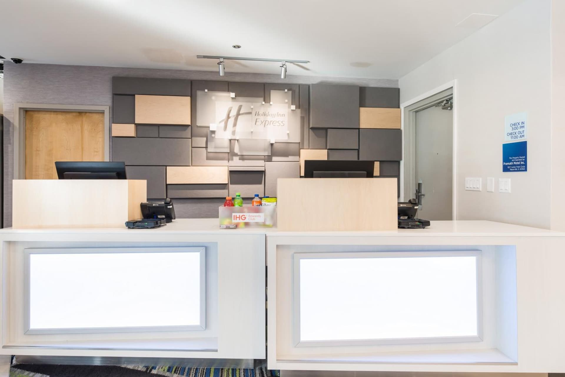 Holiday Inn Express Naperville by IHG gallery photo in Naperville, IL — image 10