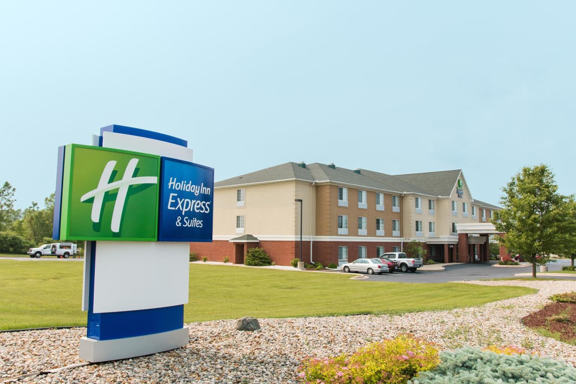 Holiday Inn Express Jackson by IHG featured exterior or lobby in Jackson, MI — similar hotel