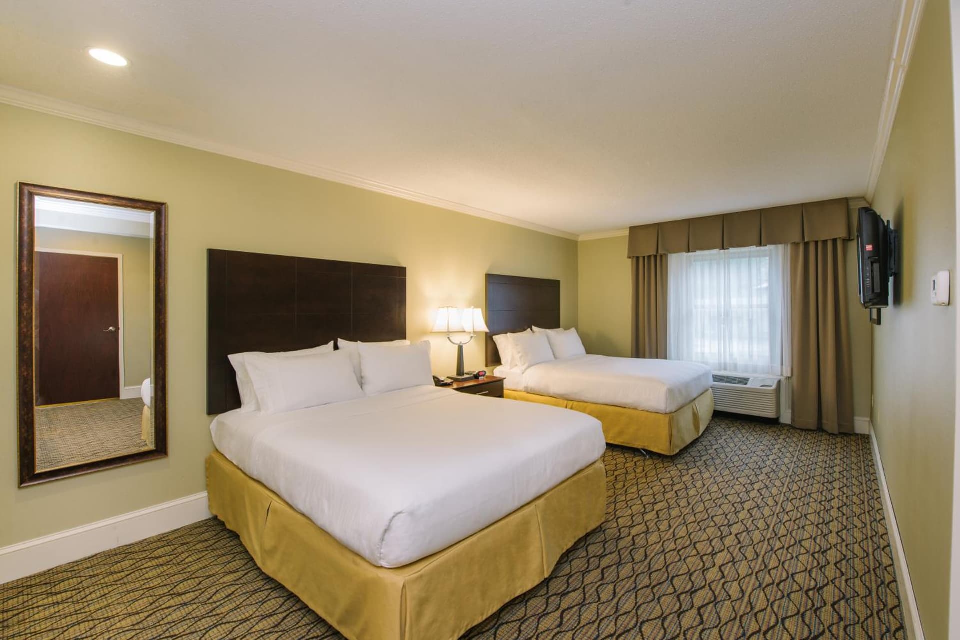 Holiday Inn Express and Suites Merrimack - Nashua by IHG gallery photo in Merrimack, NH — image 21