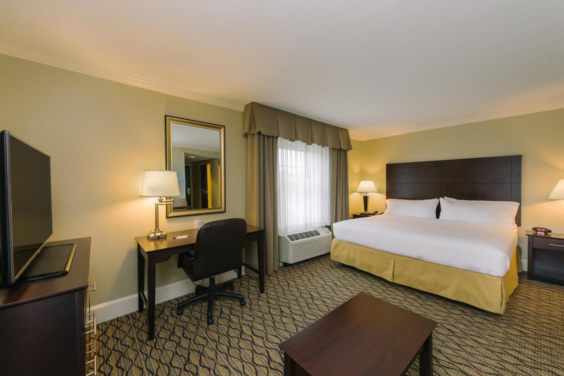 Holiday Inn Express and Suites Merrimack - Nashua by IHG gallery photo in Merrimack, NH — image 9