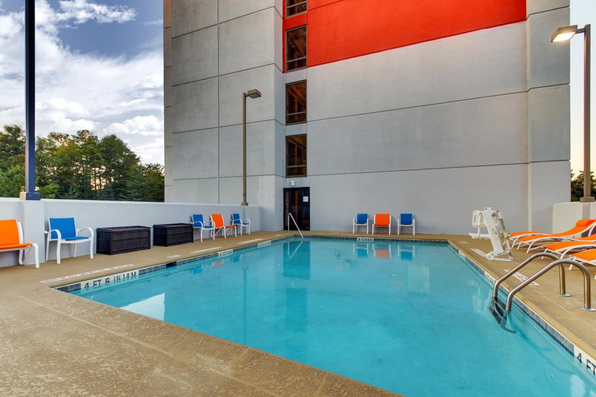 Holiday Inn Express & Suites Atlanta Perimeter Mall Hotel by IHG gallery photo in Sandy Springs, GA — image 37