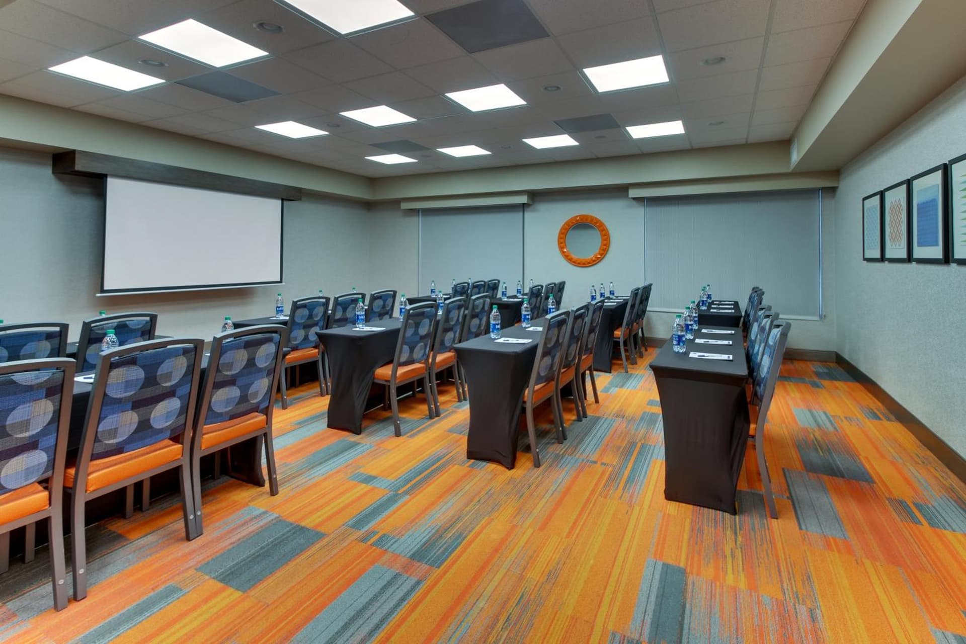 Holiday Inn Express & Suites Atlanta Perimeter Mall Hotel by IHG gallery photo in Sandy Springs, GA — image 15