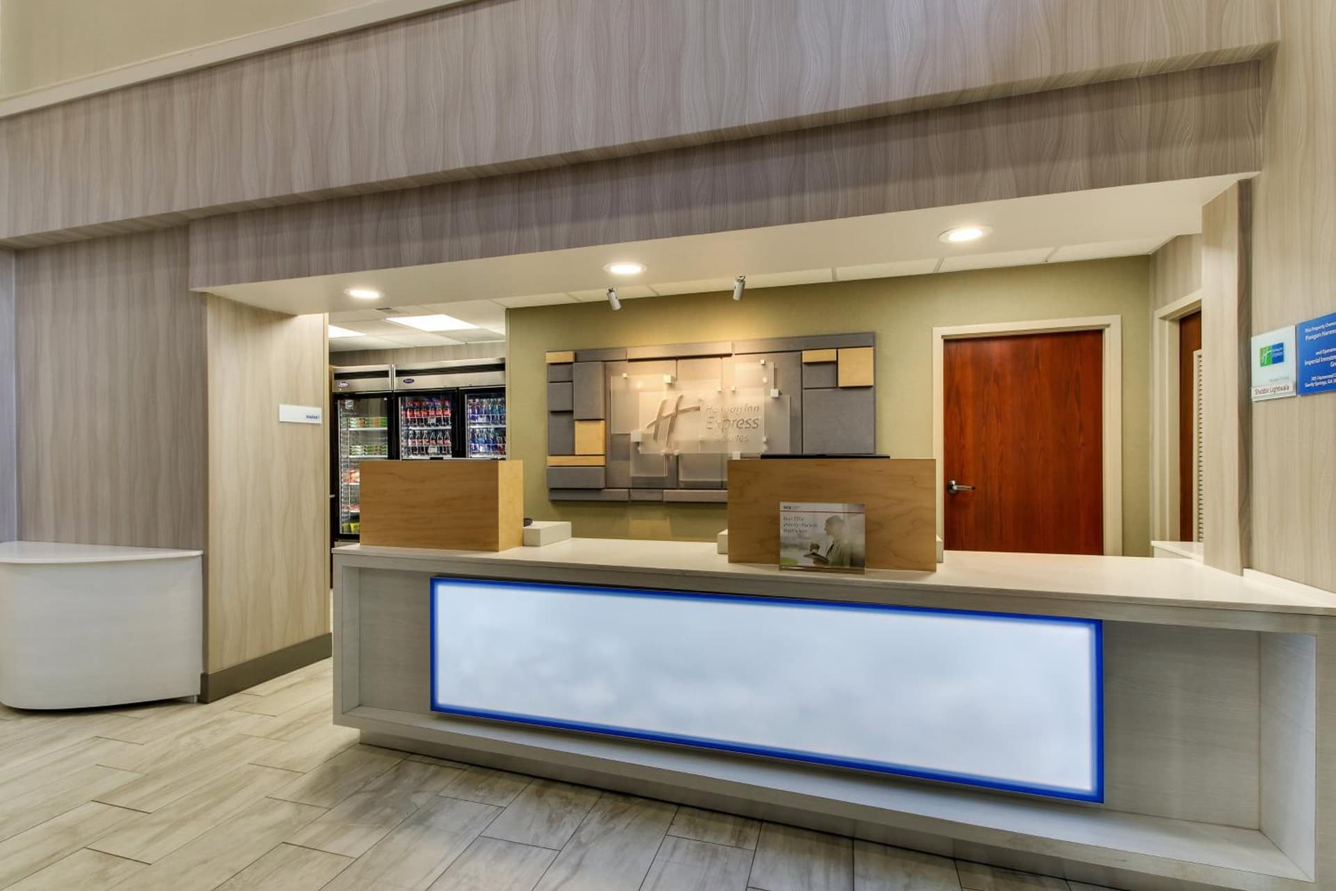 Holiday Inn Express & Suites Atlanta Perimeter Mall Hotel by IHG gallery photo in Sandy Springs, GA — image 27
