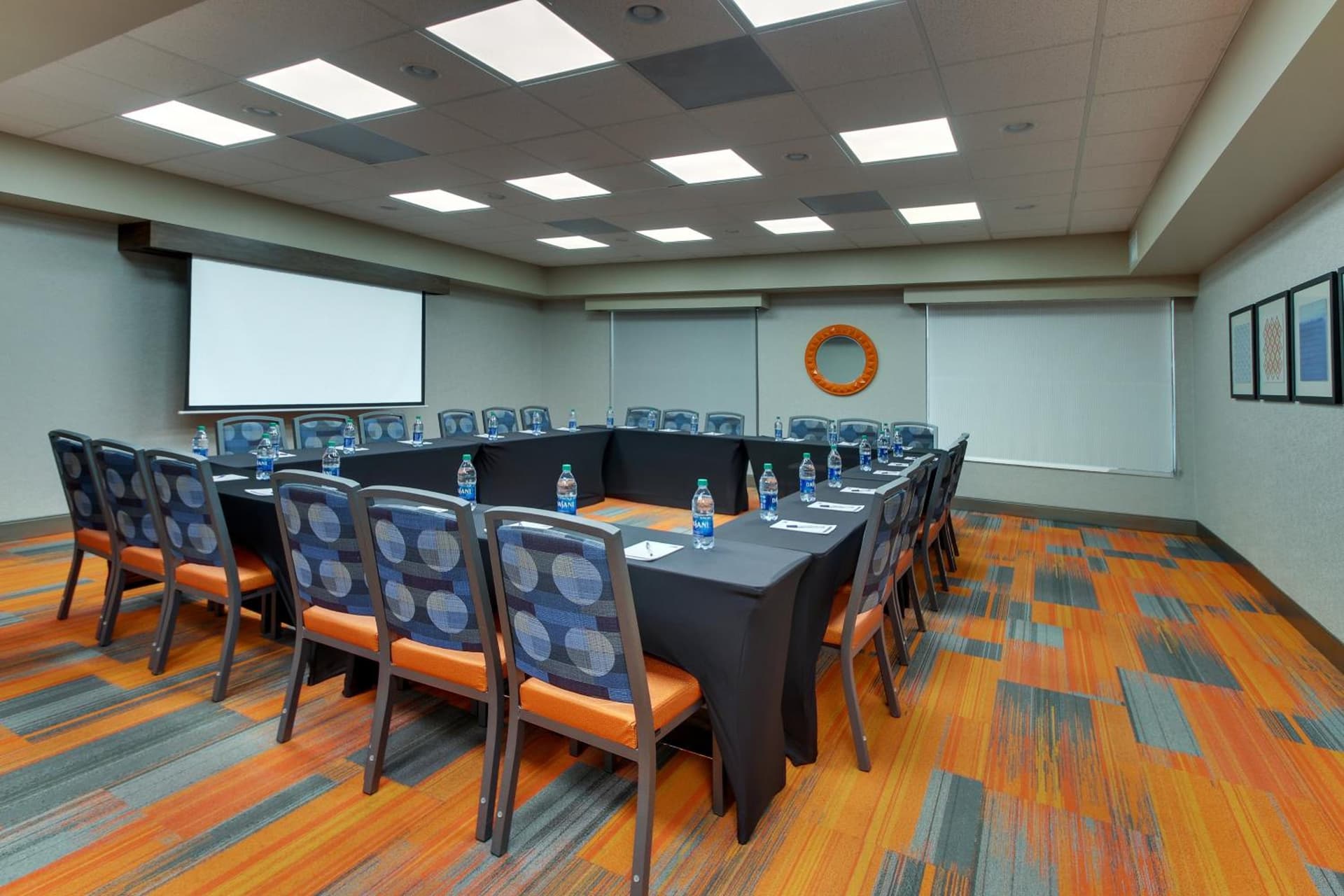 Holiday Inn Express & Suites Atlanta Perimeter Mall Hotel by IHG gallery photo in Sandy Springs, GA — image 25