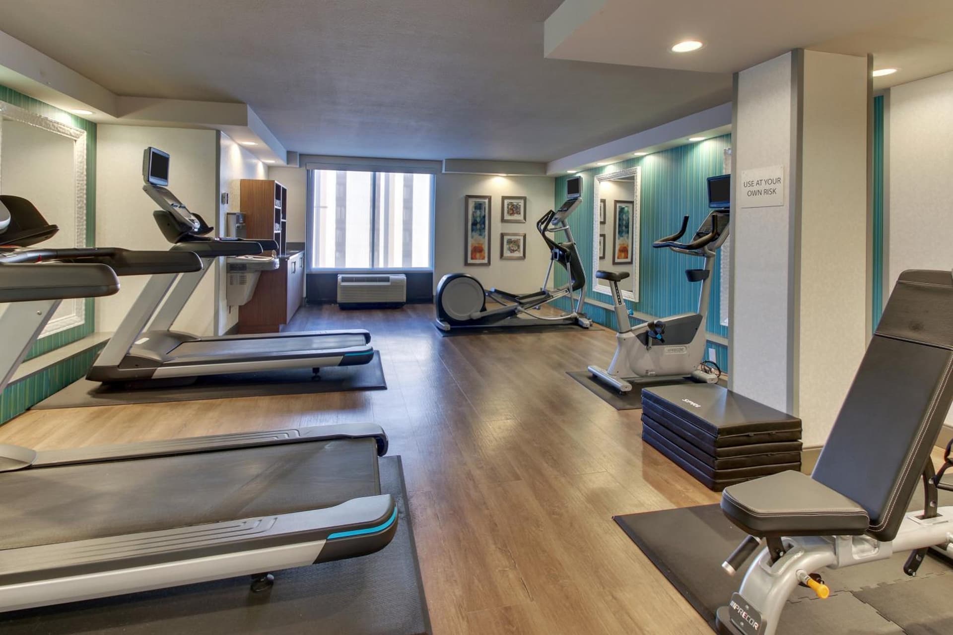 Holiday Inn Express & Suites Atlanta Perimeter Mall Hotel by IHG gallery photo in Sandy Springs, GA — image 35