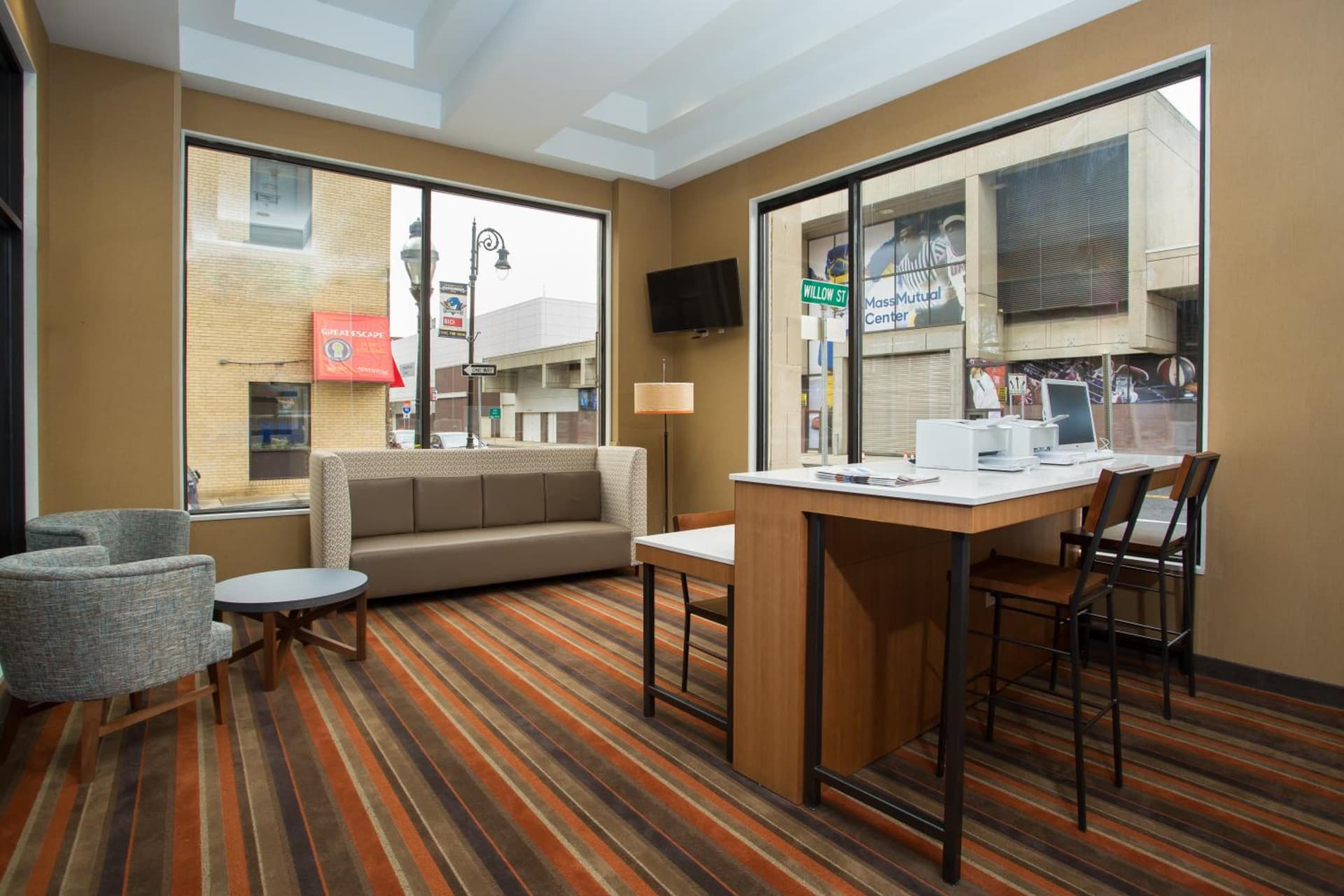 Holiday Inn Express - Springfield Downtown by IHG interior in Springfield, MA — gallery photo 2