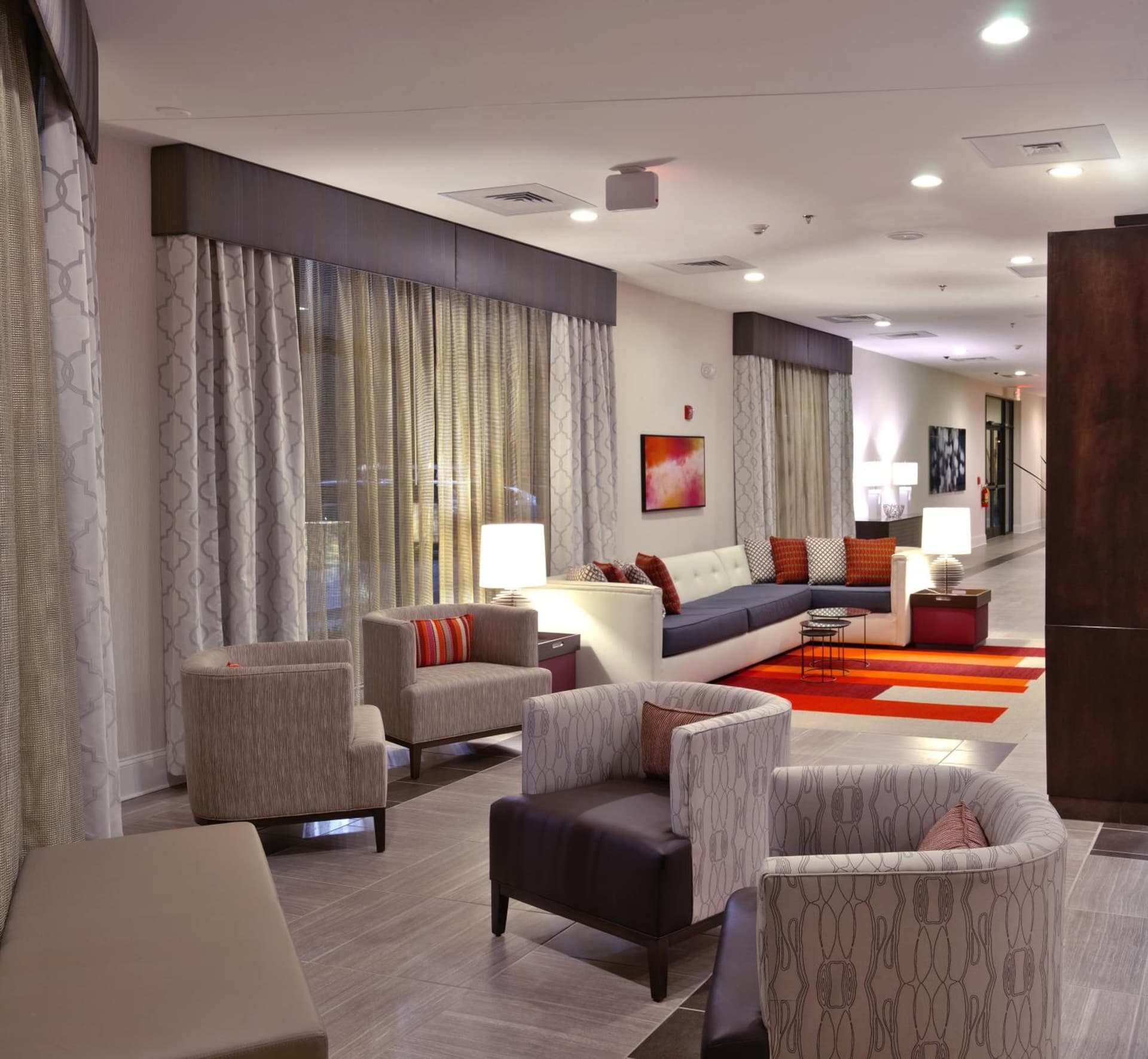 Holiday Inn Charlotte Airport by IHG interior in Charlotte, NC — gallery photo 2