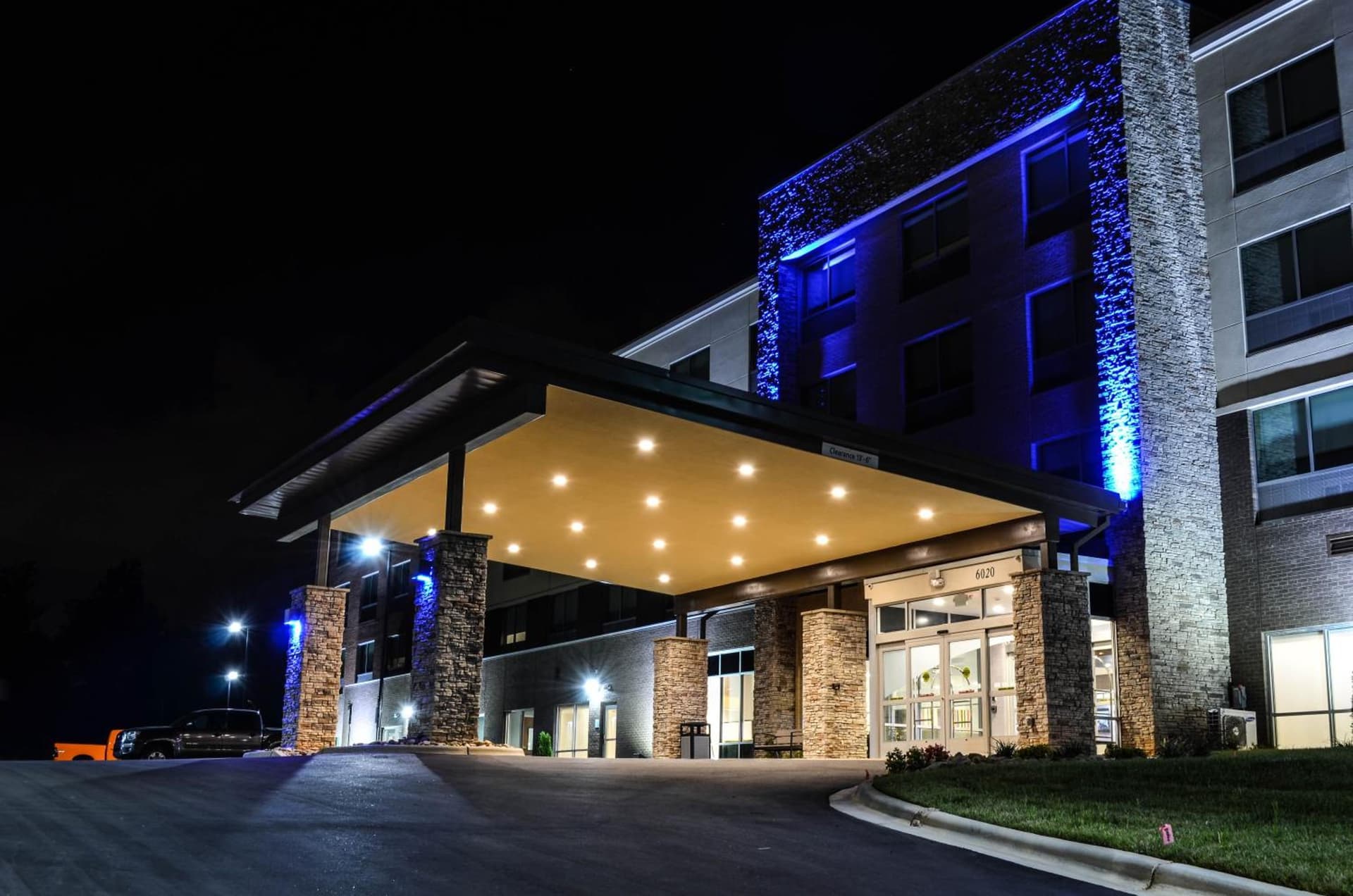 Holiday Inn Express & Suites - Charlotte NE - University Area by IHG gallery photo in Charlotte, NC — image 35