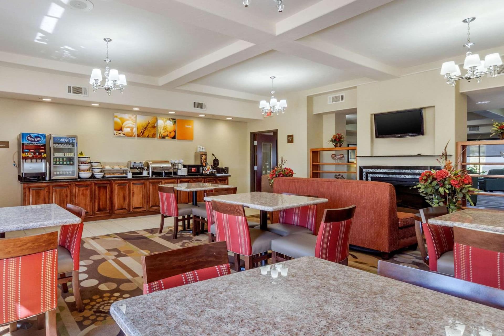 Comfort Inn & Suites Perry I-35 property views in Perry, OK — gallery photo 3