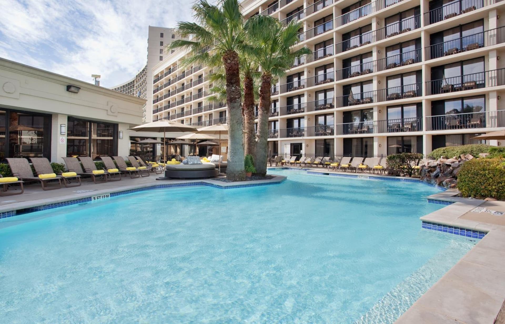 Holiday Inn Resort Galveston - On The Beach by IHG gallery photo in Galveston, TX — image 23