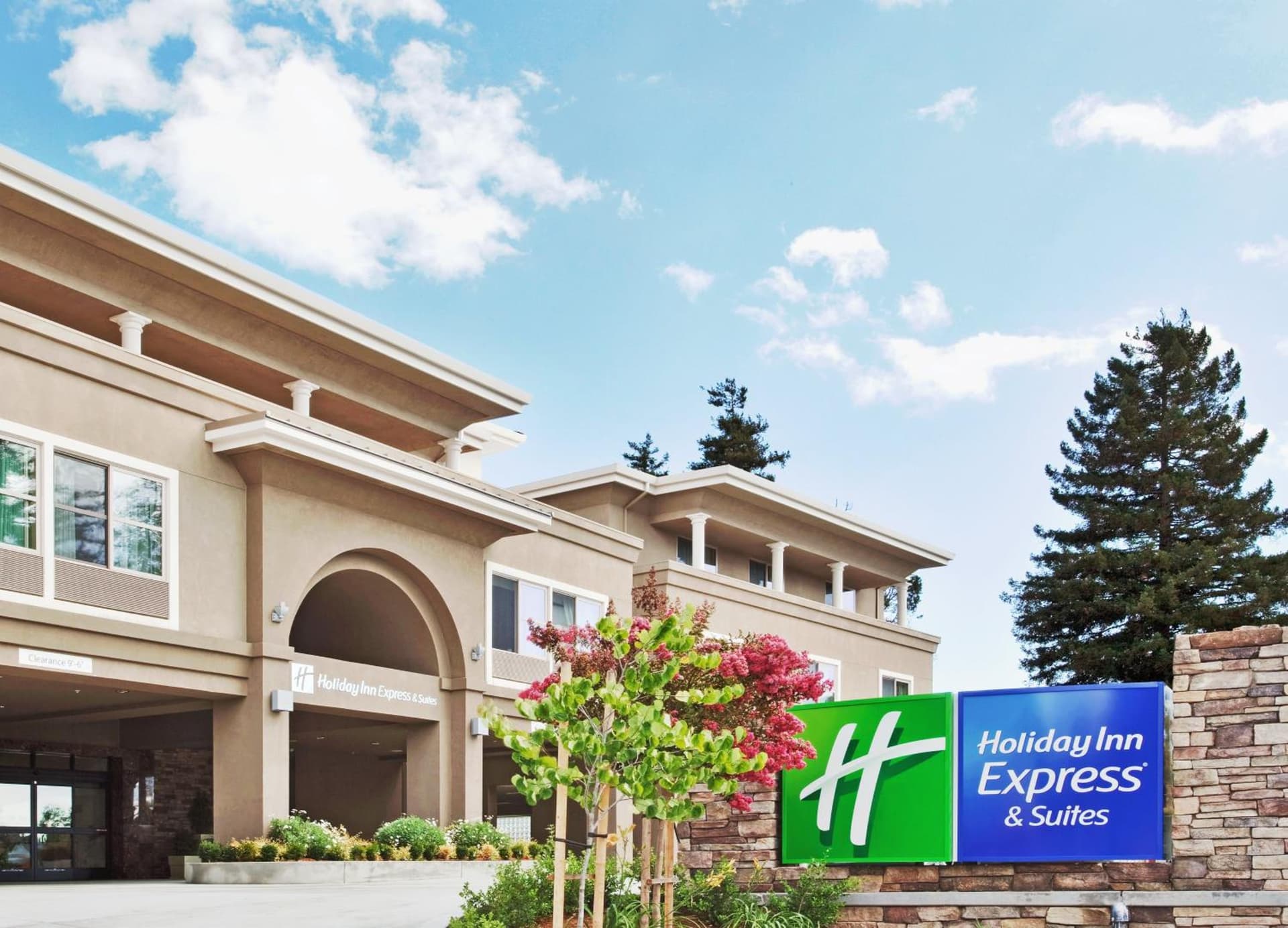 Holiday Inn Express Hotel & Suites Santa Cruz by IHG — hotel in Santa Cruz, California
