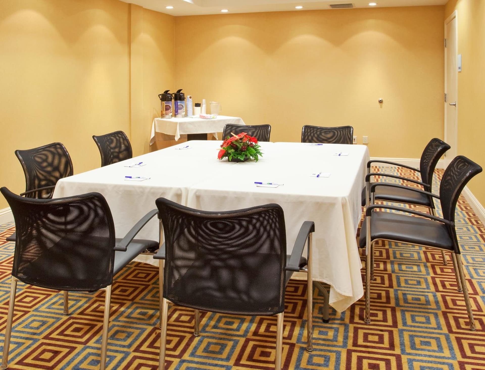 Holiday Inn Express Hotel & Suites Santa Cruz by IHG gallery photo in Santa Cruz, CA — image 17