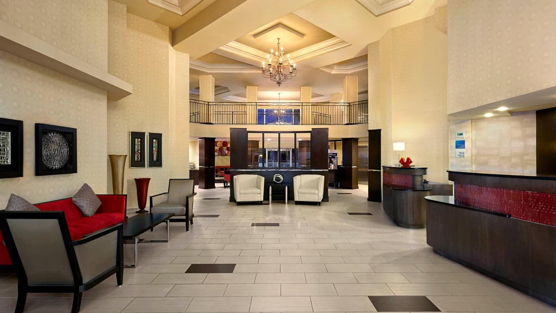 Holiday Inn Express & Suites Naples Downtown - 5th Avenue by IHG gallery photo in Naples, FL — image 22