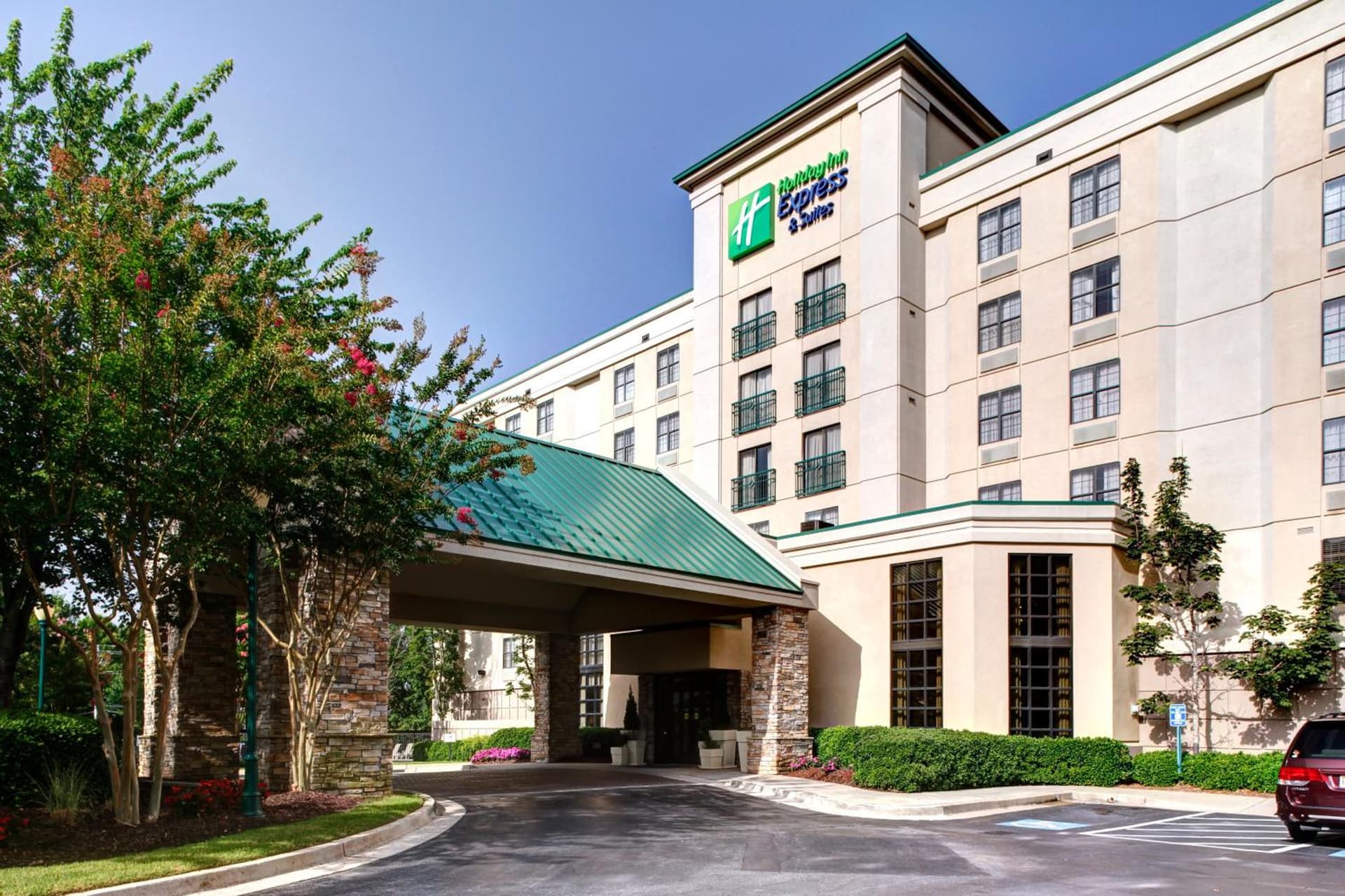 Holiday Inn Express Hotel & Suites Atlanta Buckhead by IHG exterior or lobby in Atlanta, GA — main listing photo