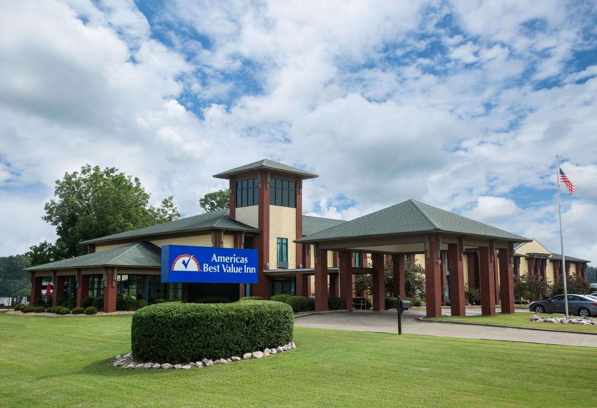 Americas Best Value West Point featured exterior or lobby in West Point, MS — similar hotel