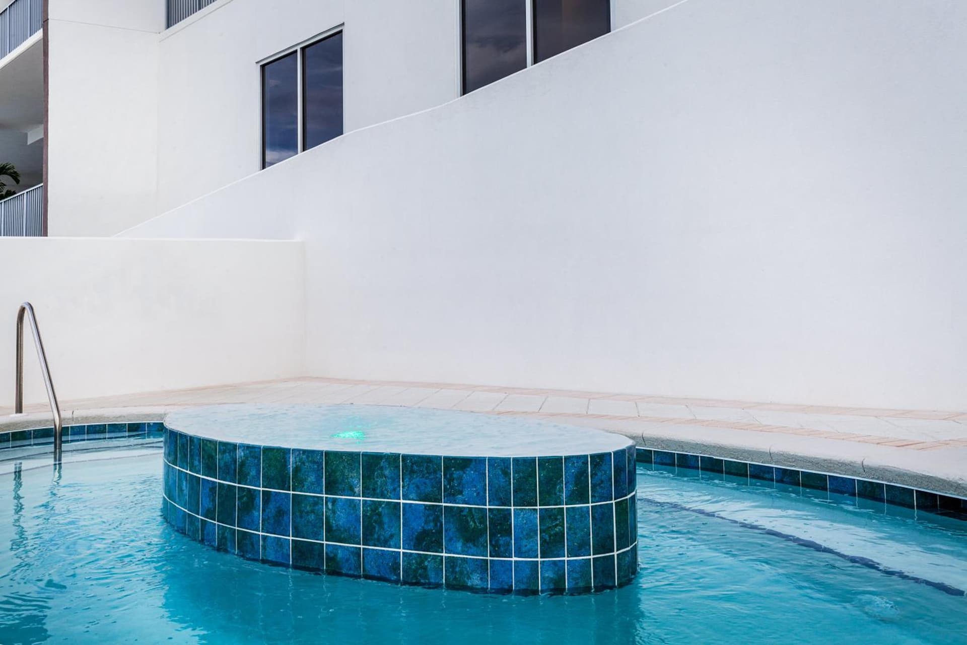Holiday Inn Express & Suites Panama City Beach - Beachfront by IHG gallery photo in Panama City Beach, FL — image 9