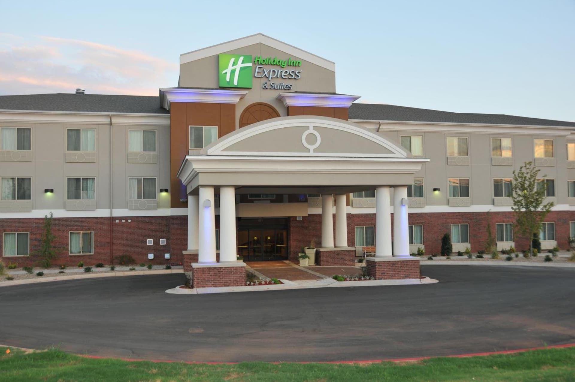 Holiday Inn Express & Suites Clinton by IHG featured exterior or lobby in Clinton, OK — similar hotel