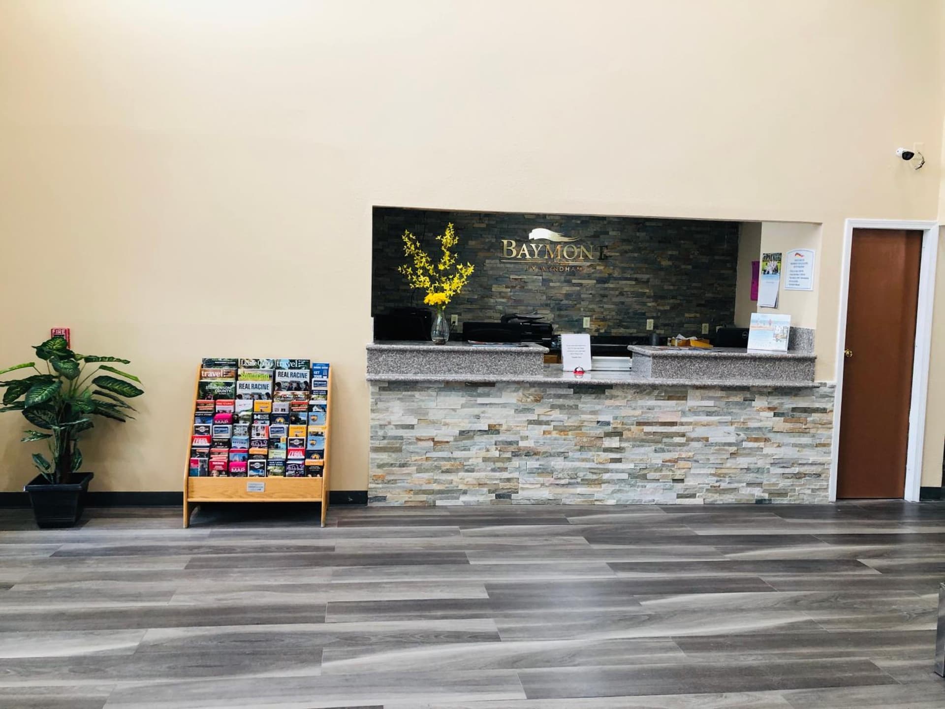 Baymont by Wyndham Joliet gallery photo in Joliet, IL — image 55