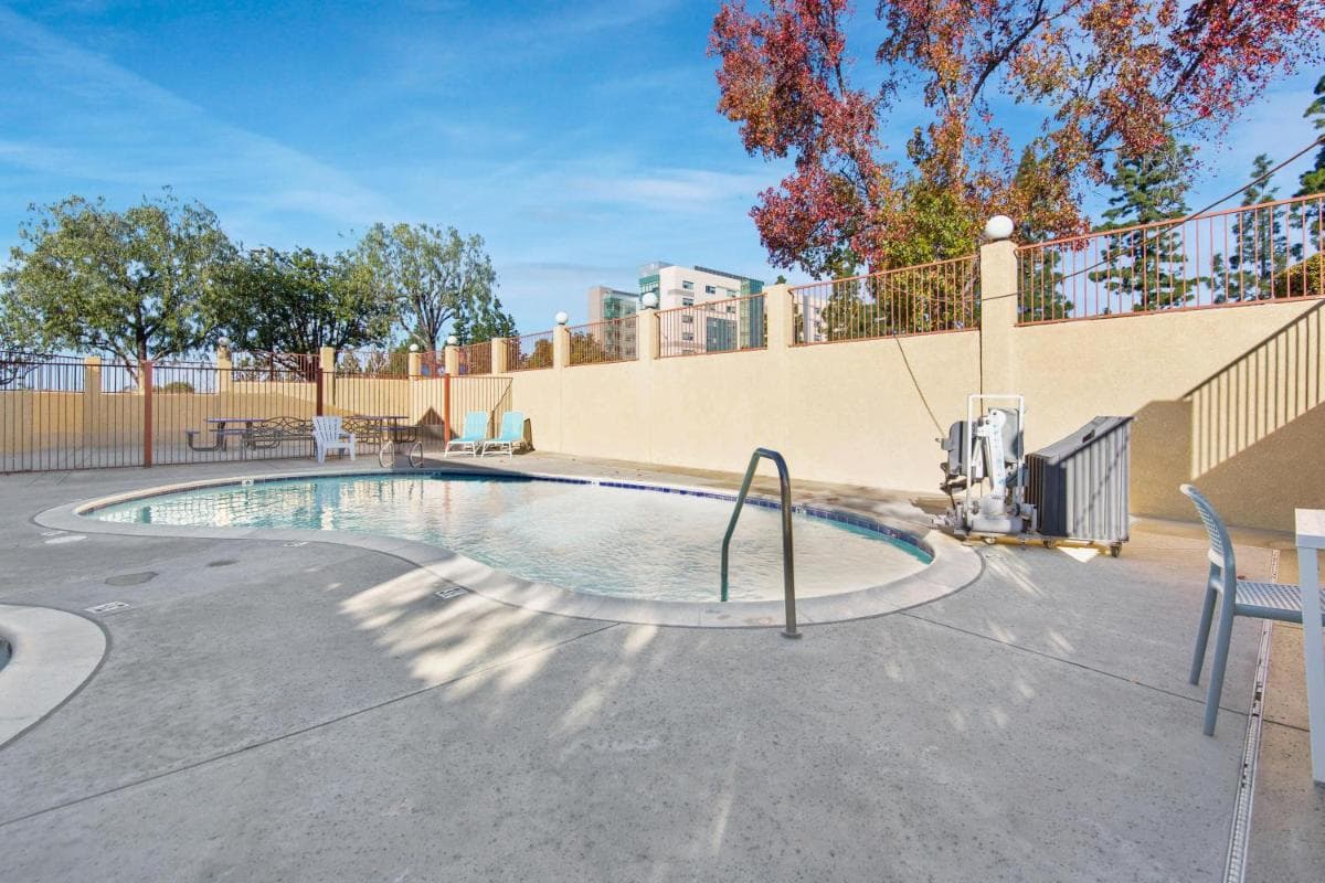SureStay Hotel by Best Western Fontana gallery photo in Fontana, CA — image 18