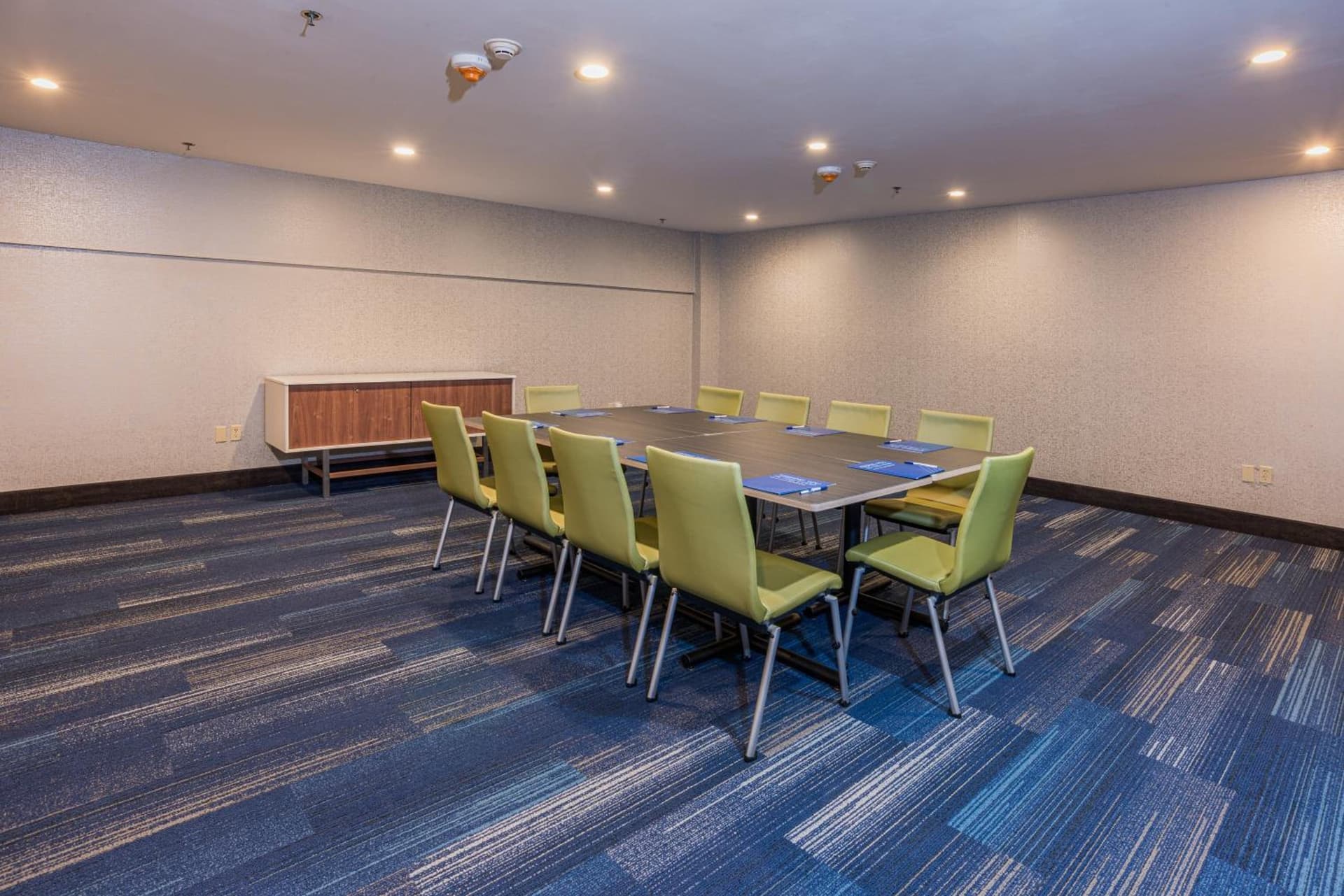 Holiday Inn Express Hotel & Suites Swansea by IHG gallery photo in Swansea, MA — image 38