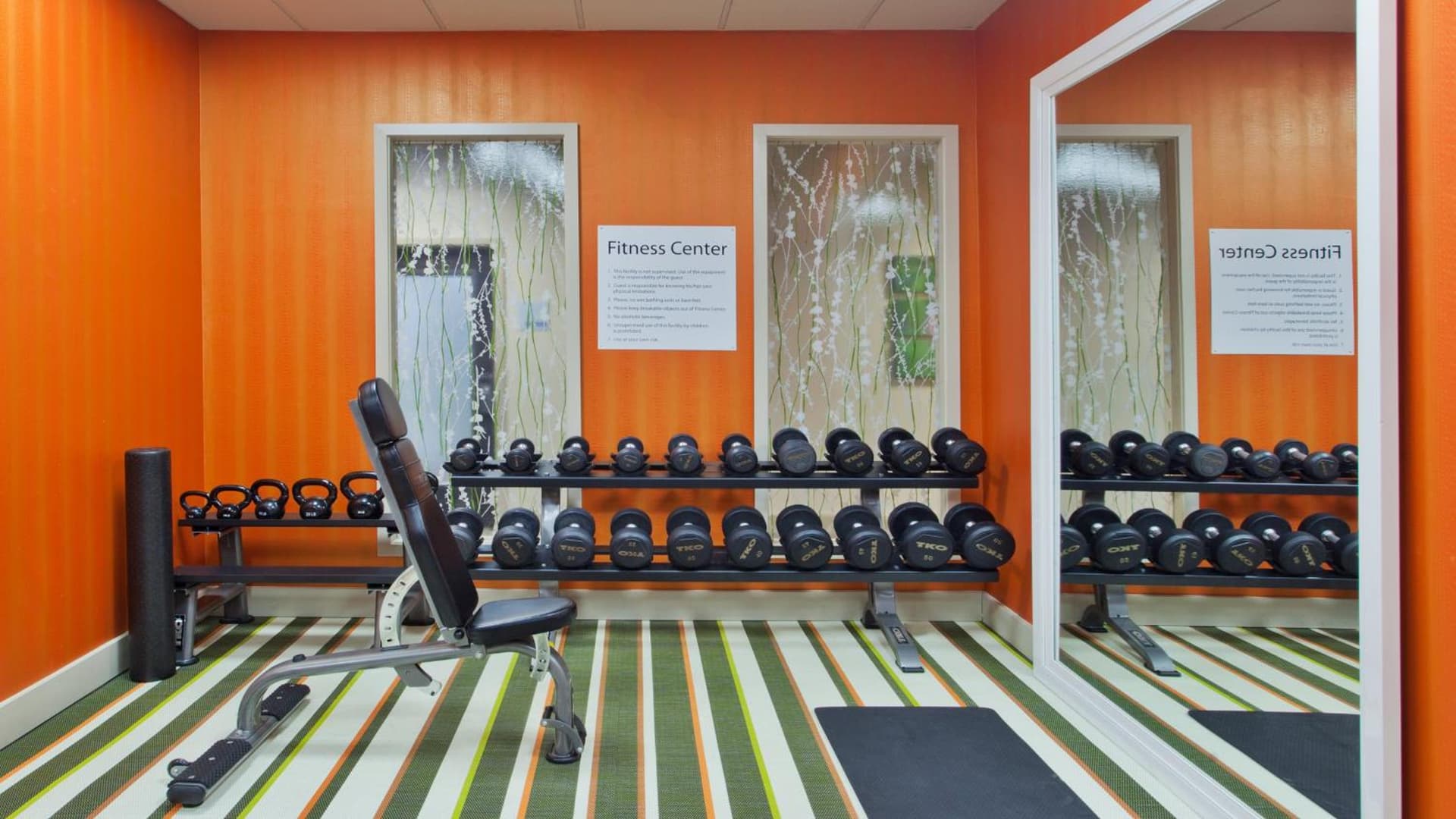 Holiday Inn Express Atlanta Galleria-Ballpark Area by IHG property views in Atlanta, GA — gallery photo 3