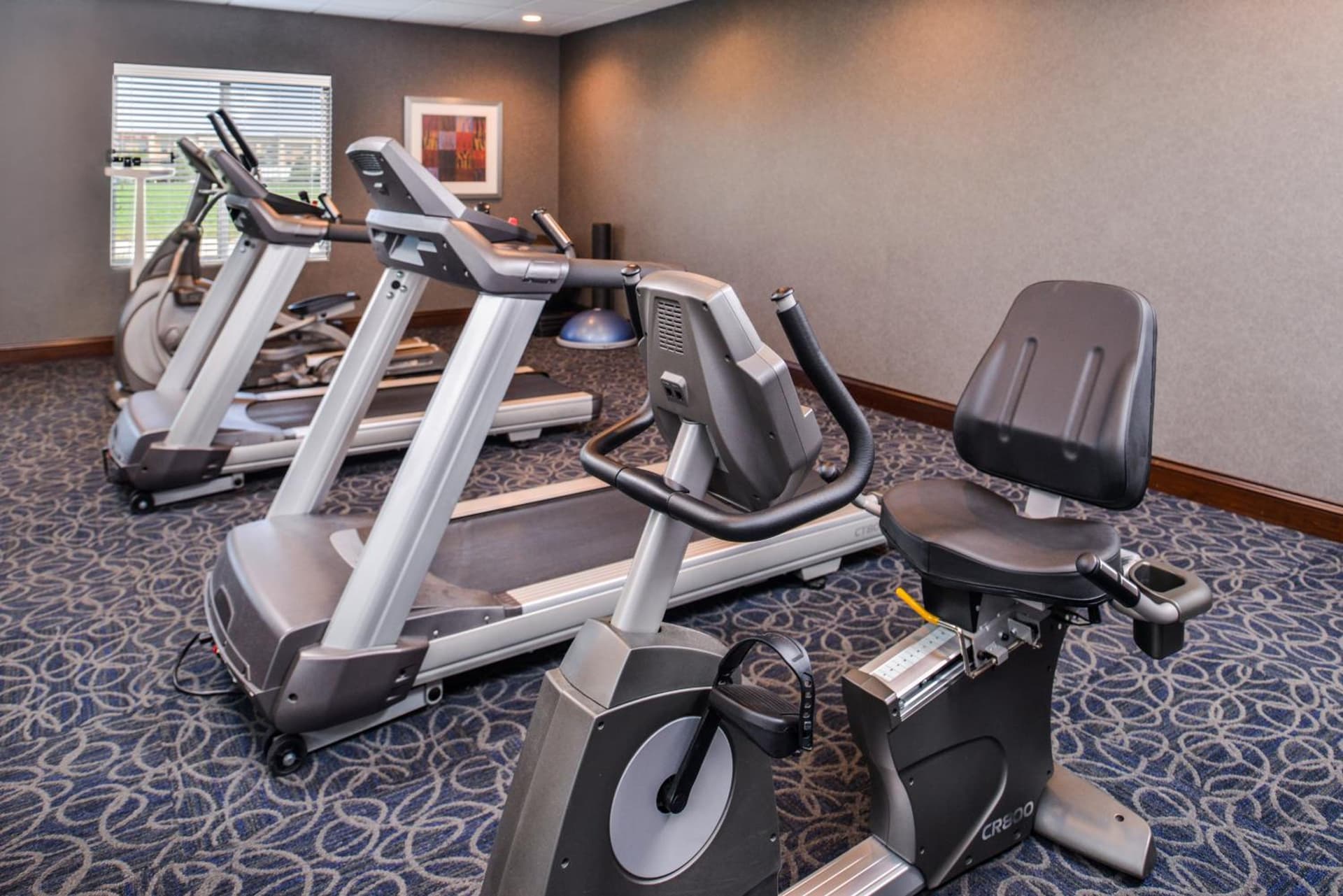 Holiday Inn Express Hotel & Suites York by IHG interior in York, NE — gallery photo 2