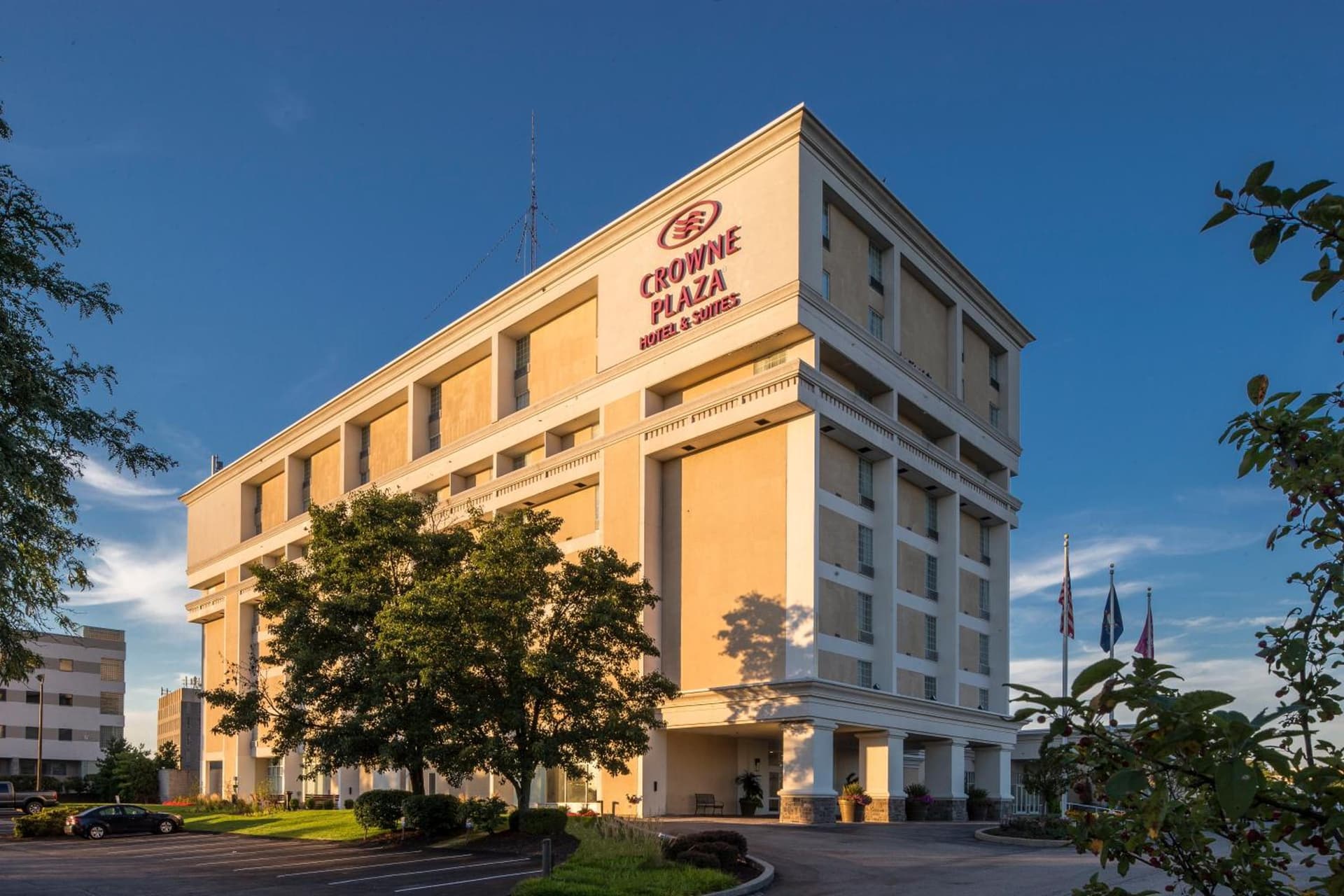 Crowne Plaza Hotel and Suites Pittsburgh South by IHG — hotel in Pittsburgh, Pennsylvania