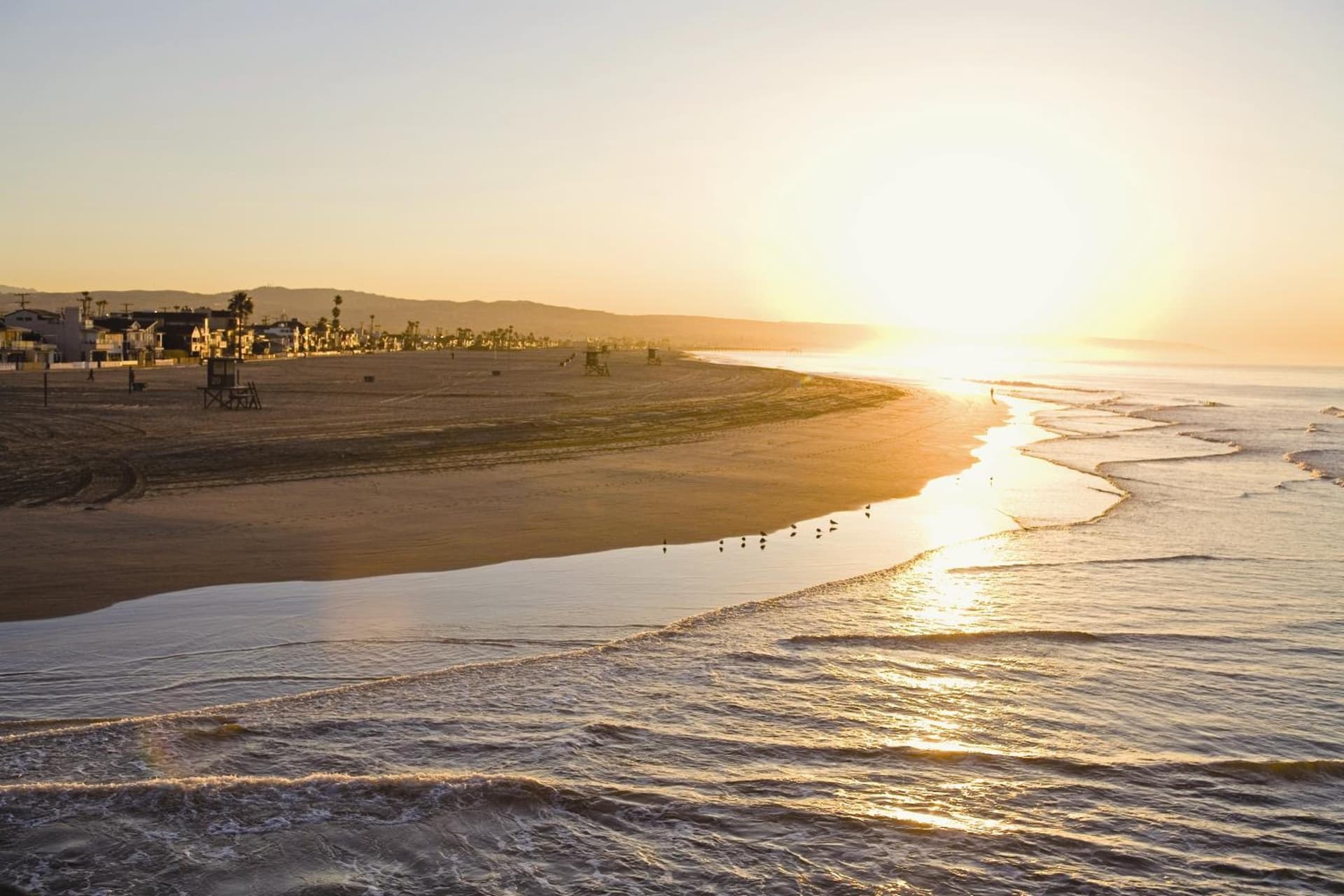 Holiday Inn Express Newport Beach by IHG property views in Newport Beach, CA — gallery photo 3
