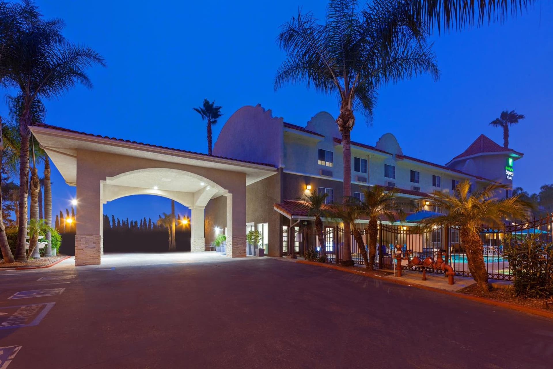 Holiday Inn Express Hotel & Suites San Diego-Escondido by IHG gallery photo in Escondido, CA — image 31