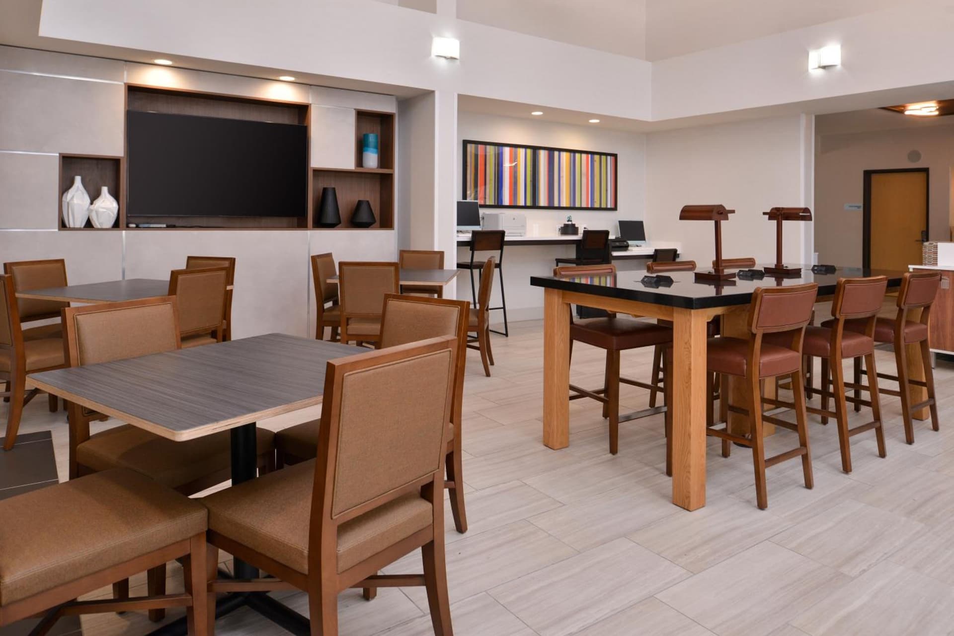 Holiday Inn Express Stockton Southeast by IHG gallery photo in Stockton, CA — image 31