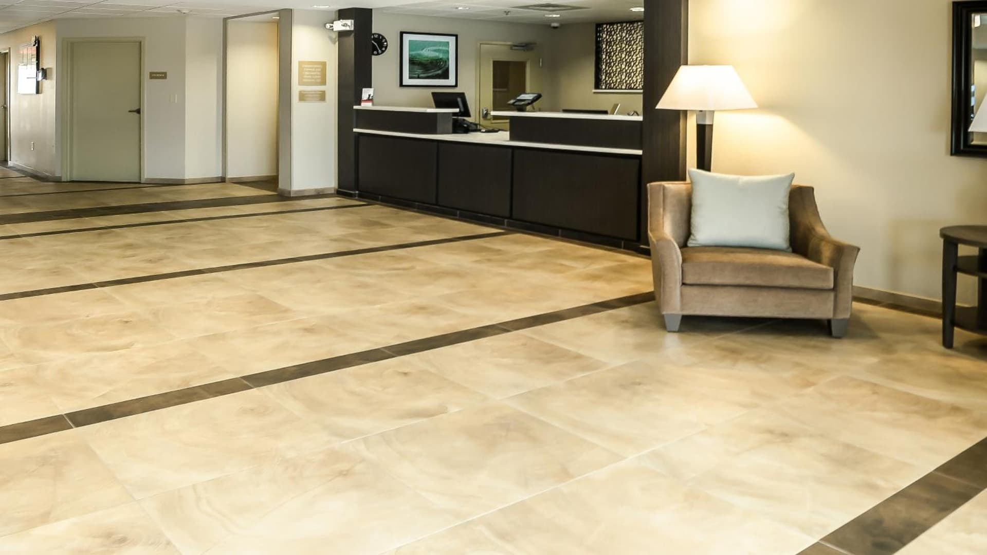Candlewood Suites Gonzales - Baton Rouge Area by IHG interior in Gonzales, LA — gallery photo 2