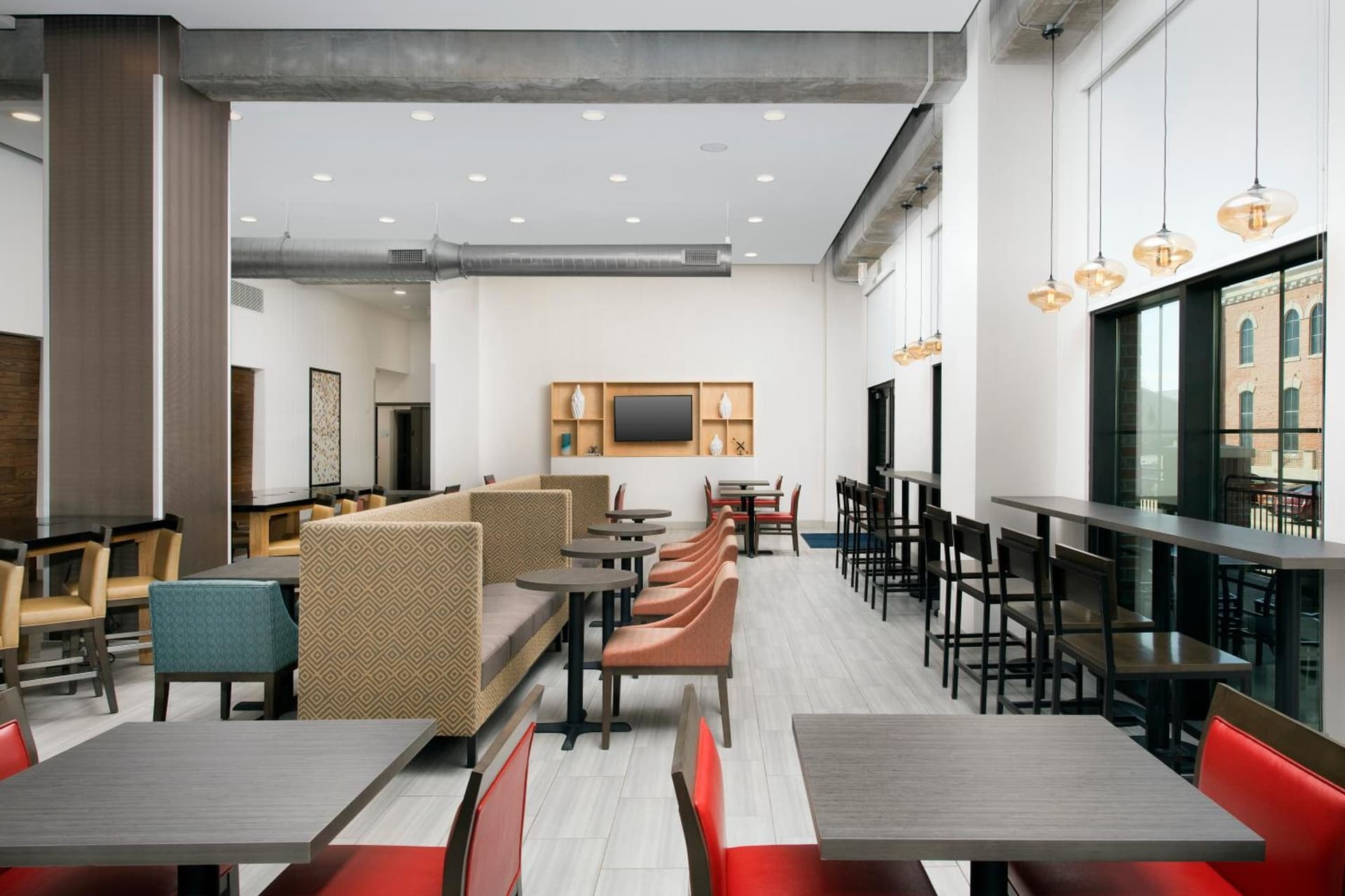 Holiday Inn Express Pensacola Downtown by IHG gallery photo in Pensacola, FL — image 16
