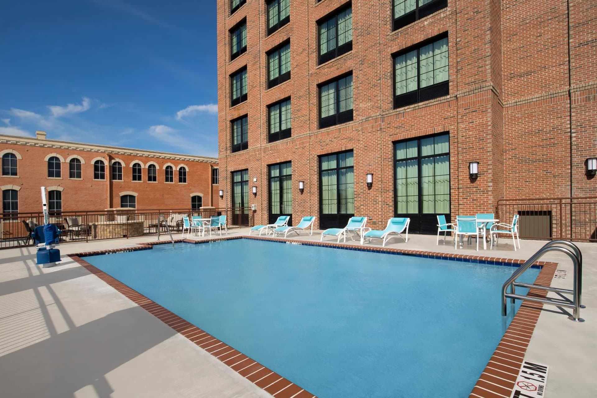 Holiday Inn Express Pensacola Downtown by IHG gallery photo in Pensacola, FL — image 26