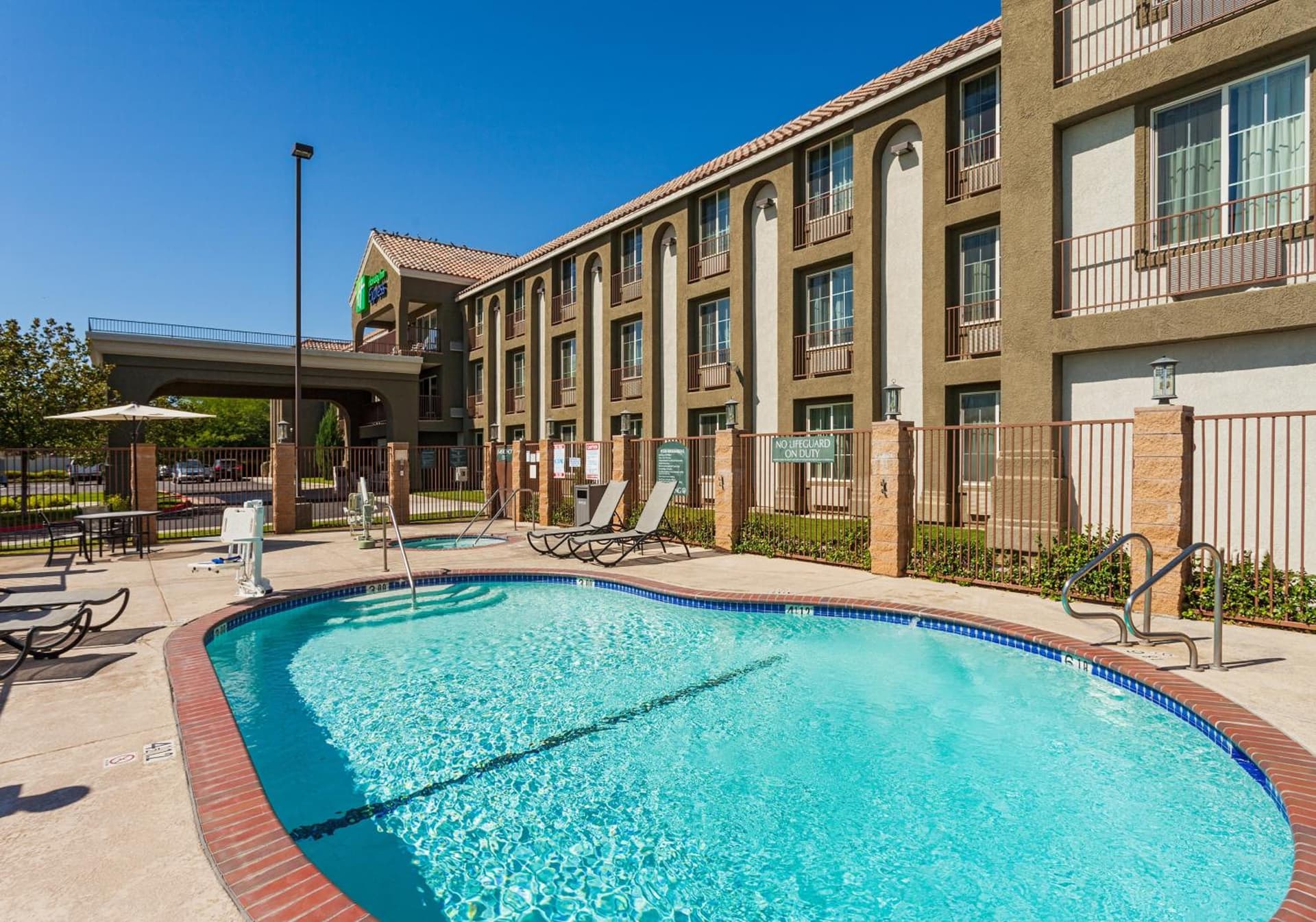 Holiday Inn Express Lancaster by IHG property views in Lancaster, CA — gallery photo 3