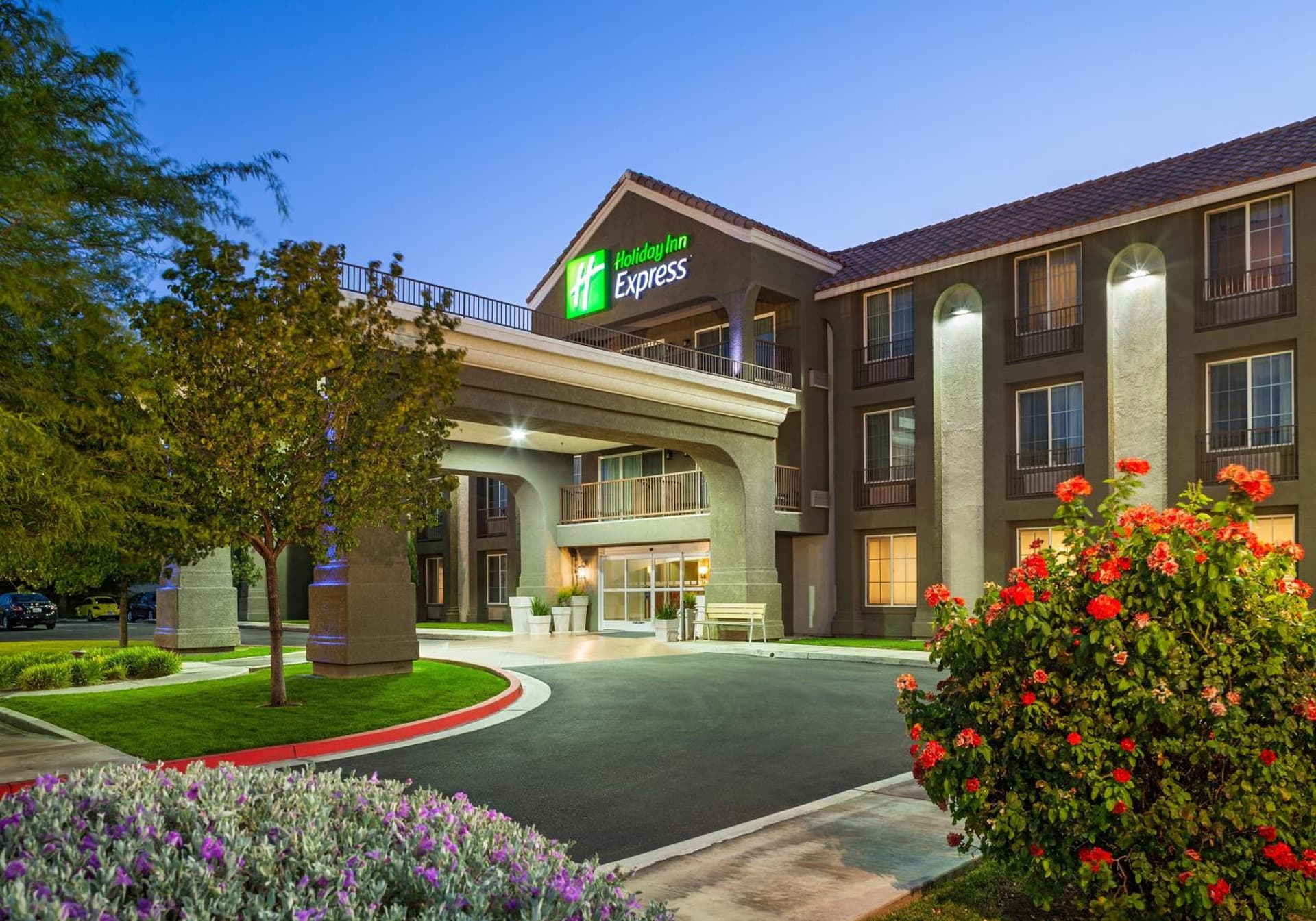 Holiday Inn Express Lancaster by IHG — hotel in Lancaster, California