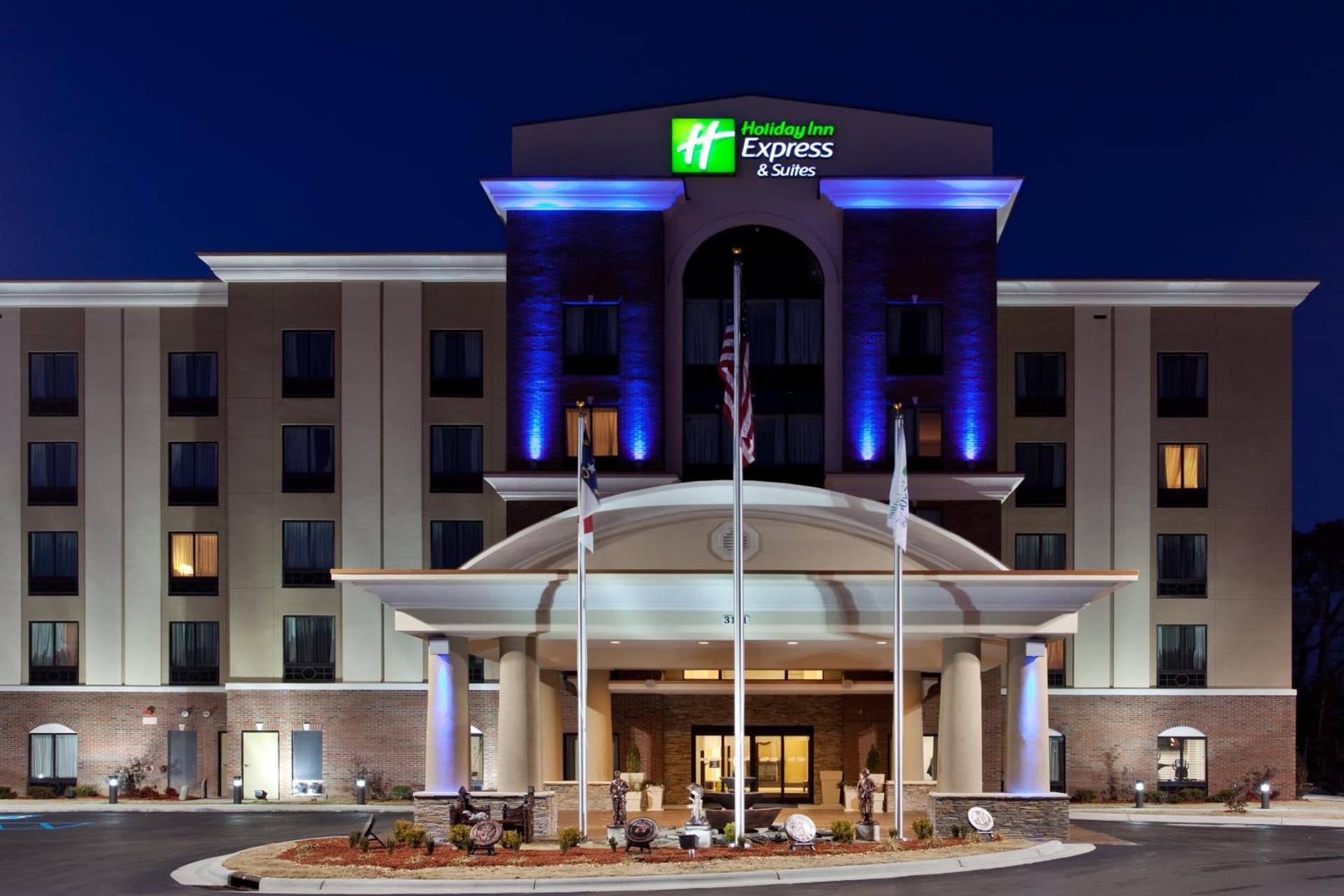 Holiday Inn Express Hotel & Suites Hope Mills-Fayetteville Airport by IHG featured exterior or lobby in Hope Mills, NC — similar hotel