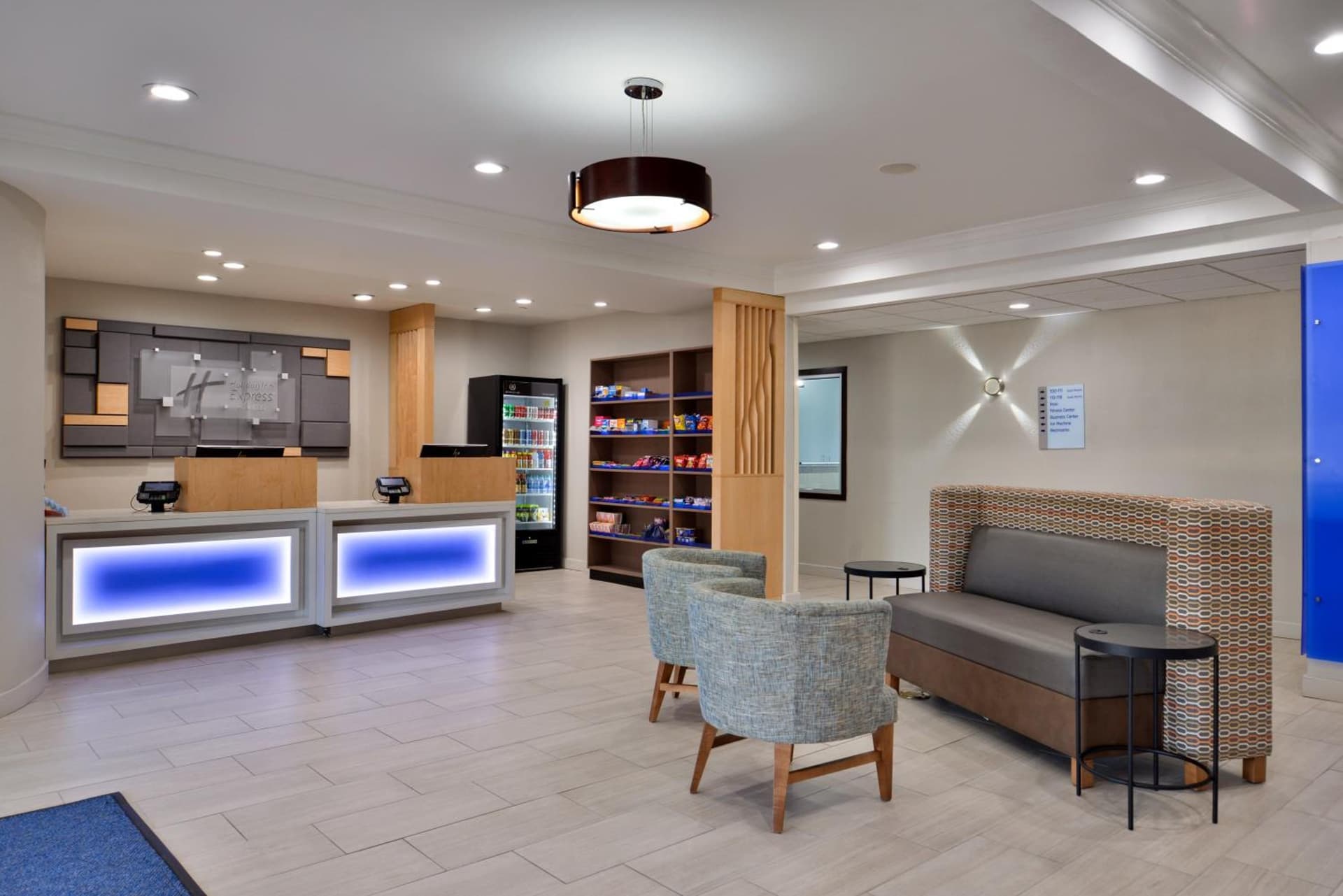 Holiday Inn Express Hotel & Suites North Kansas City by IHG property views in Kansas City, MO — gallery photo 3