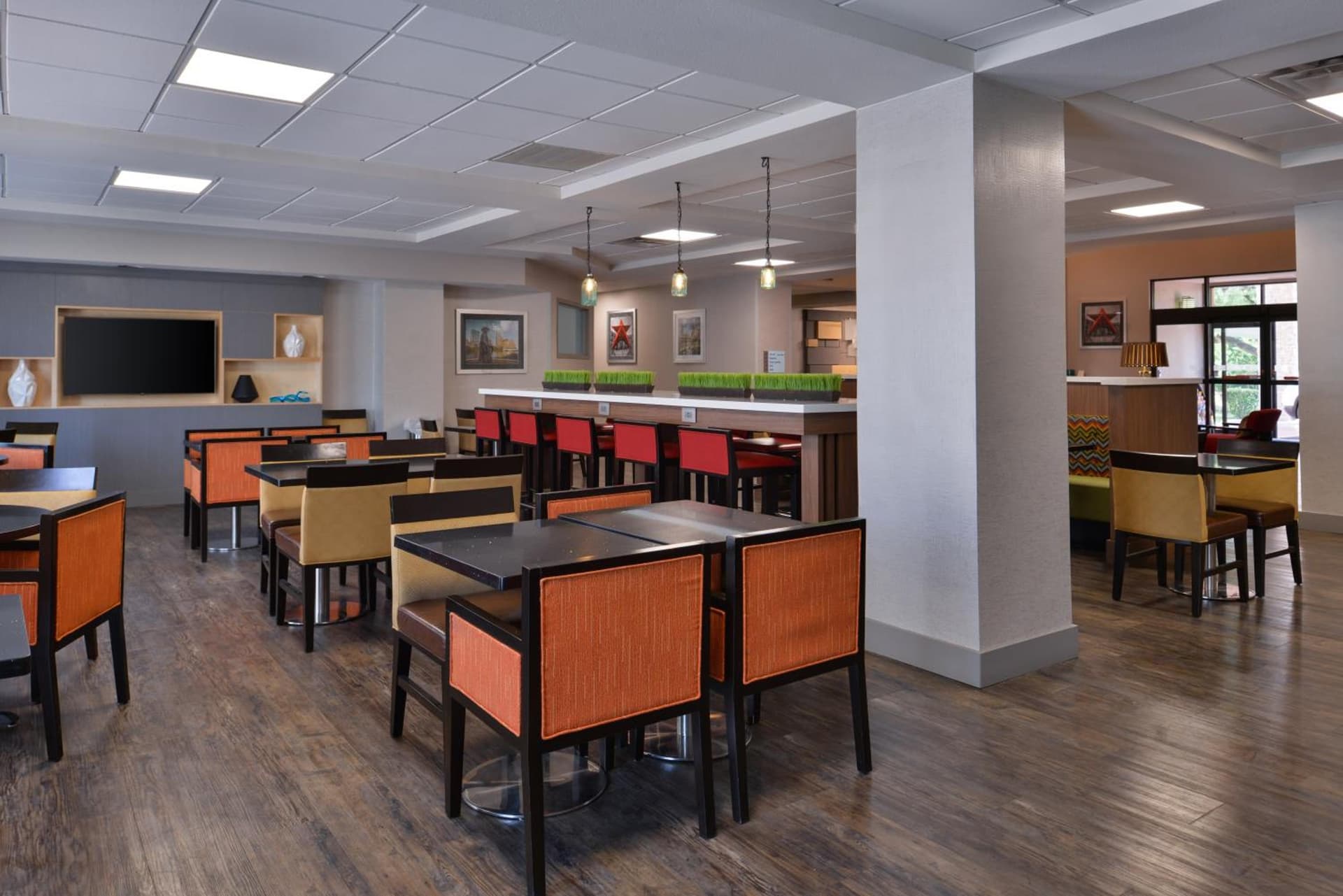 Holiday Inn Express & Suites Austin North Central by IHG gallery photo in Austin, TX — image 8