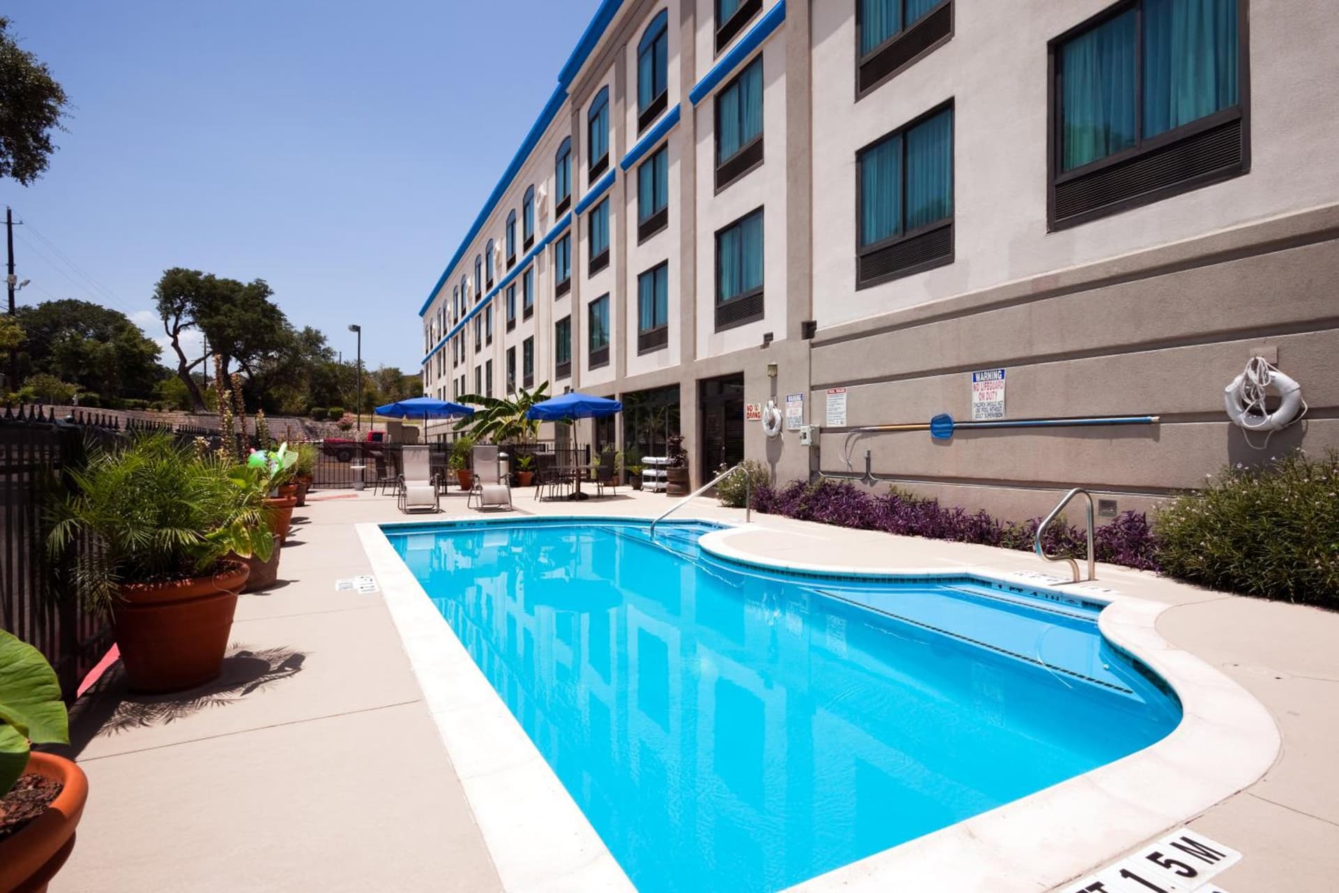 Holiday Inn Express & Suites Austin North Central by IHG gallery photo in Austin, TX — image 26
