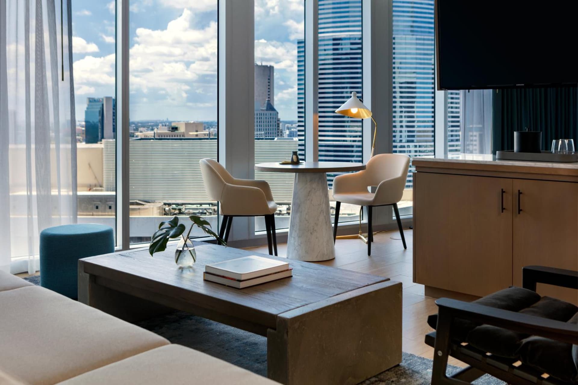 Kimpton EPIC Hotel by IHG gallery photo in Miami, FL — image 7