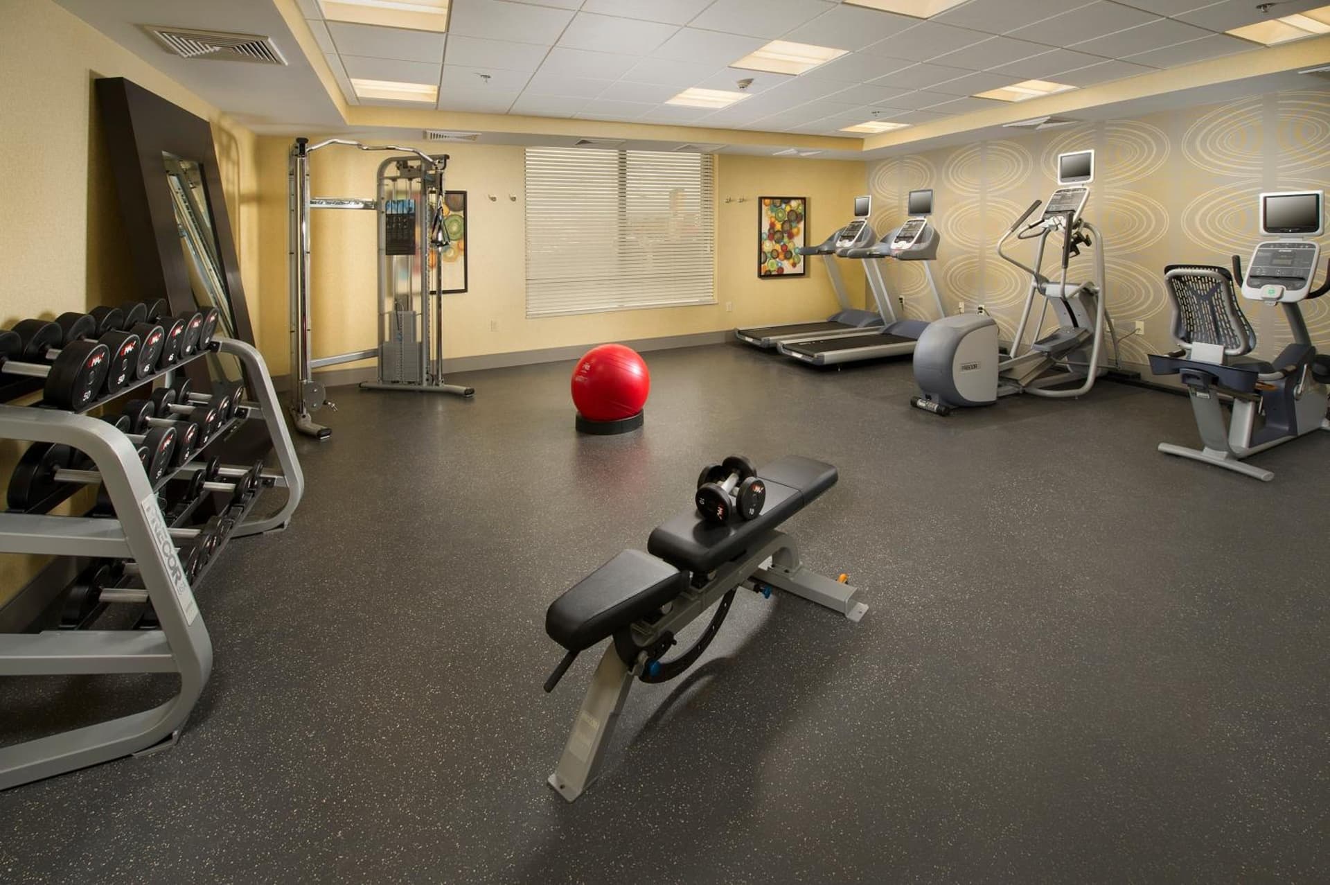 Holiday Inn Express Boston North-Woburn by IHG interior in Woburn, MA — gallery photo 2