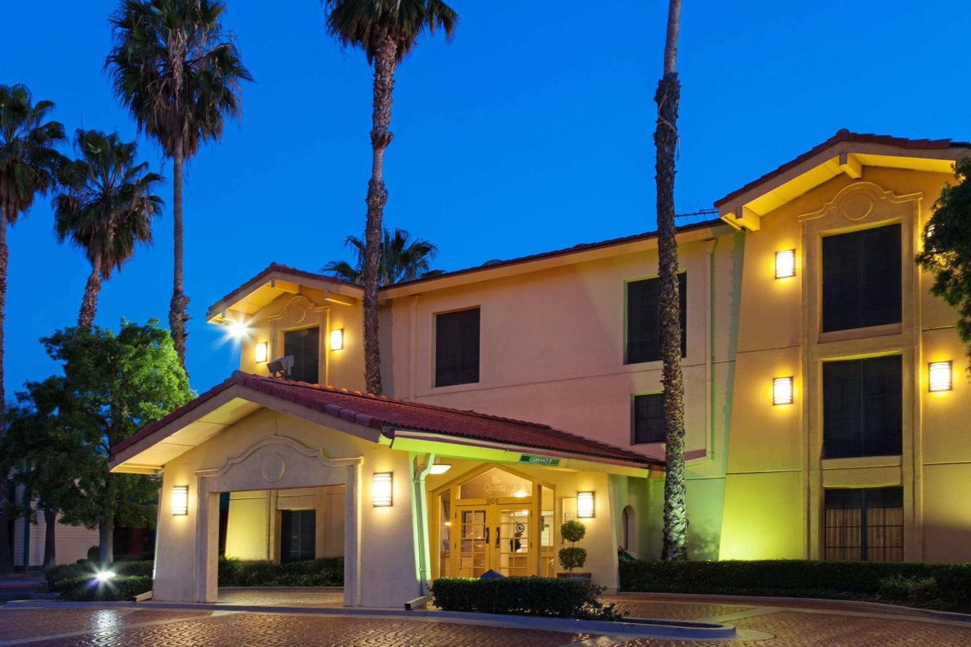 Super 8 by Wyndham San Bernardino property views in San Bernardino, CA — gallery photo 3