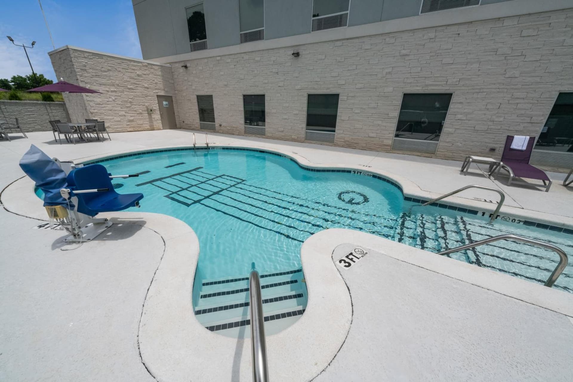 Holiday Inn Express & Suites Memphis Arpt Elvis Presley Blv by IHG gallery photo in Memphis, TN — image 15