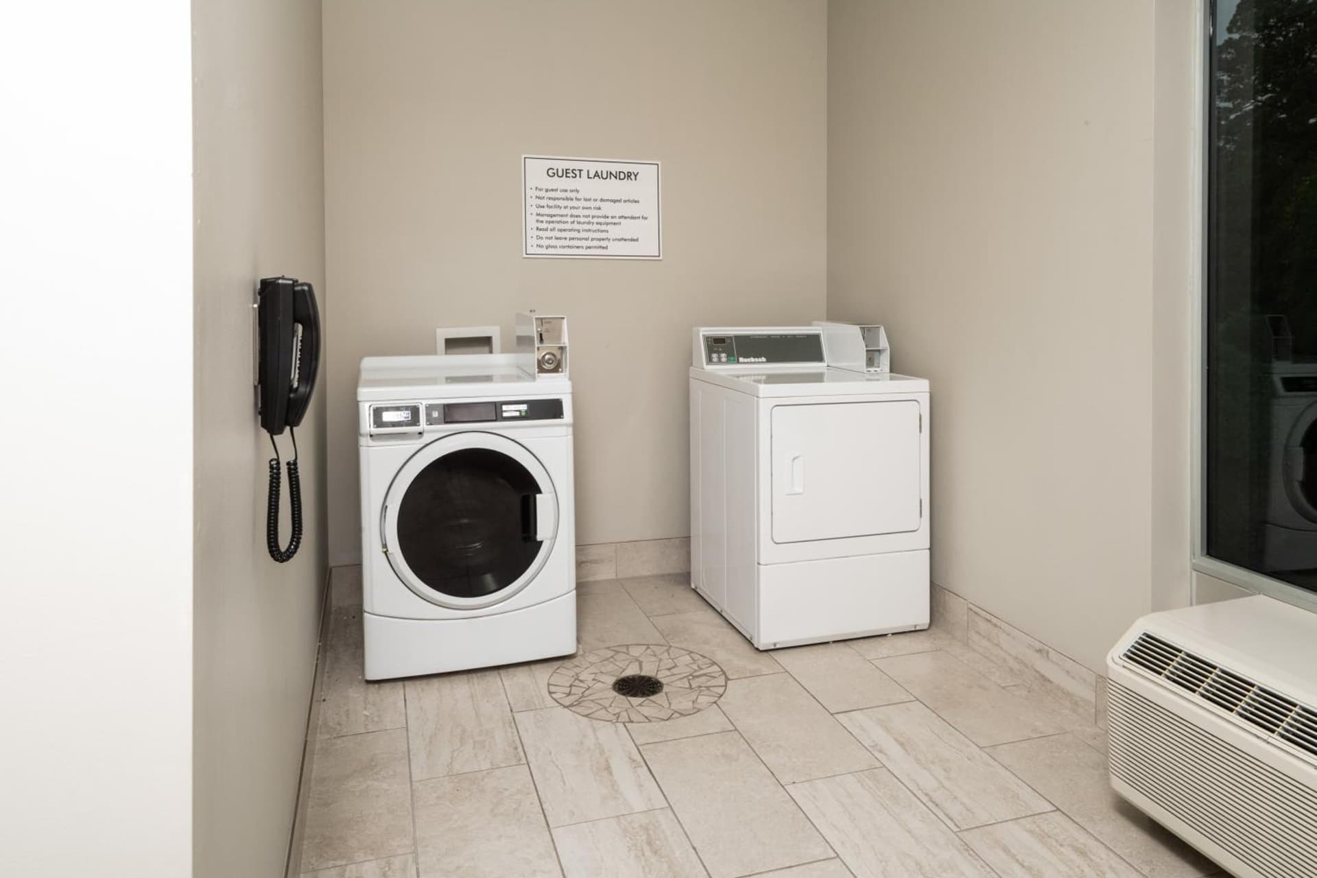 Holiday Inn Express & Suites Memphis Arpt Elvis Presley Blv by IHG gallery photo in Memphis, TN — image 14