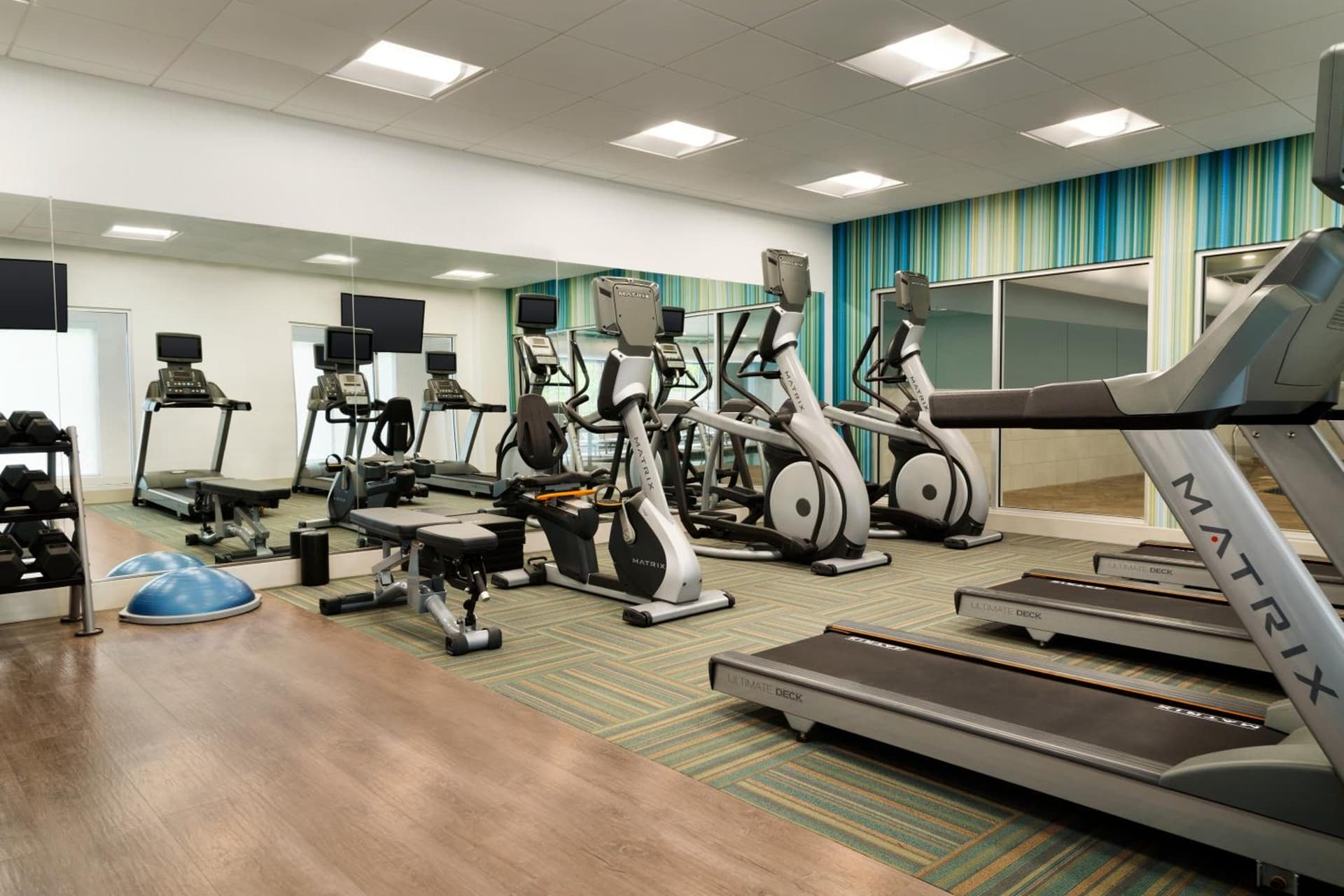 Holiday Inn Express & Suites Allen Park by IHG gallery photo in Allen Park, MI — image 10