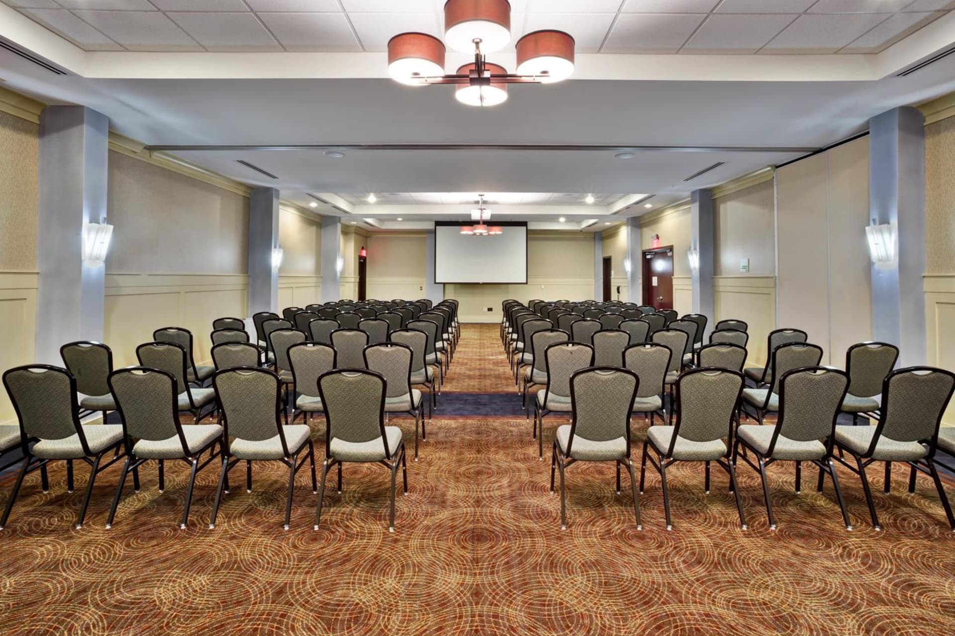 Holiday Inn Detroit Metro Airport by IHG gallery photo in Romulus, MI — image 19