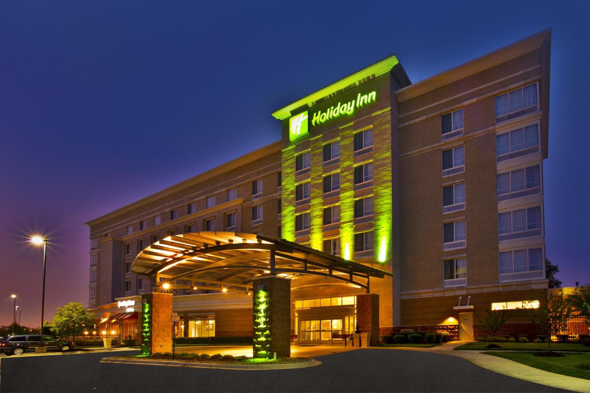Holiday Inn Detroit Metro Airport by IHG — hotel in Romulus, Michigan