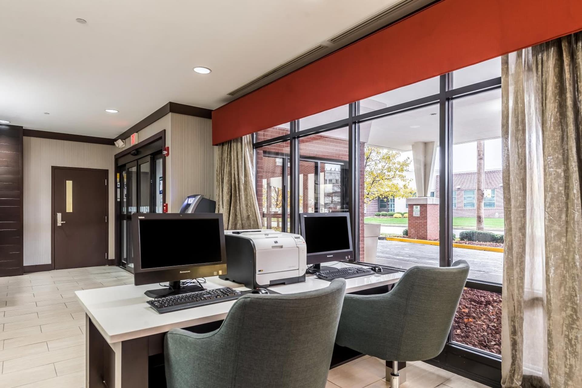 Holiday Inn - Indianapolis Downtown by IHG property views in Indianapolis, IN — gallery photo 3